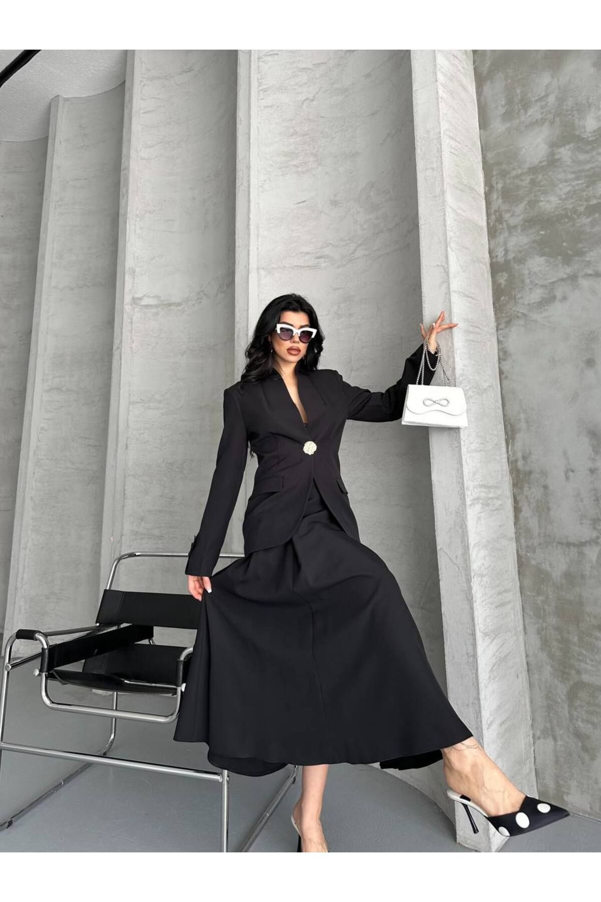 BARG FASHION Kadın Tek Gold Düğme Detaylı Ceket Etek Takım