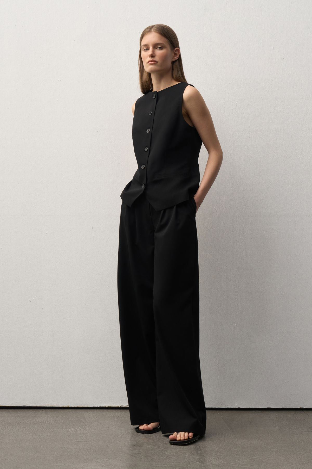 mathilda store Kadın Siyah Limited Edition Kemerli Yelek
