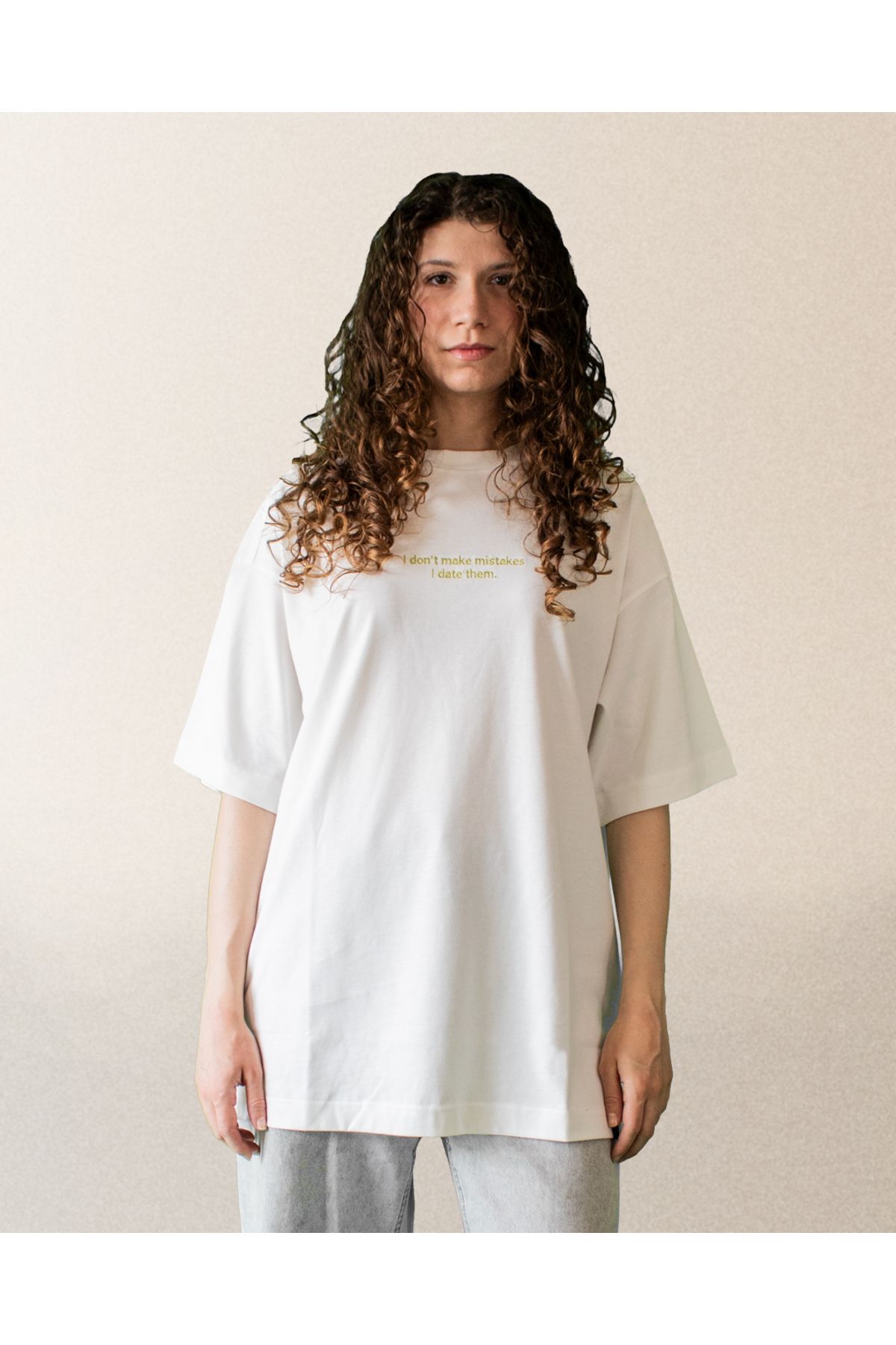 wear.DADASTUDIO Unisex Oversize "I don't make mistakes" t-shirt