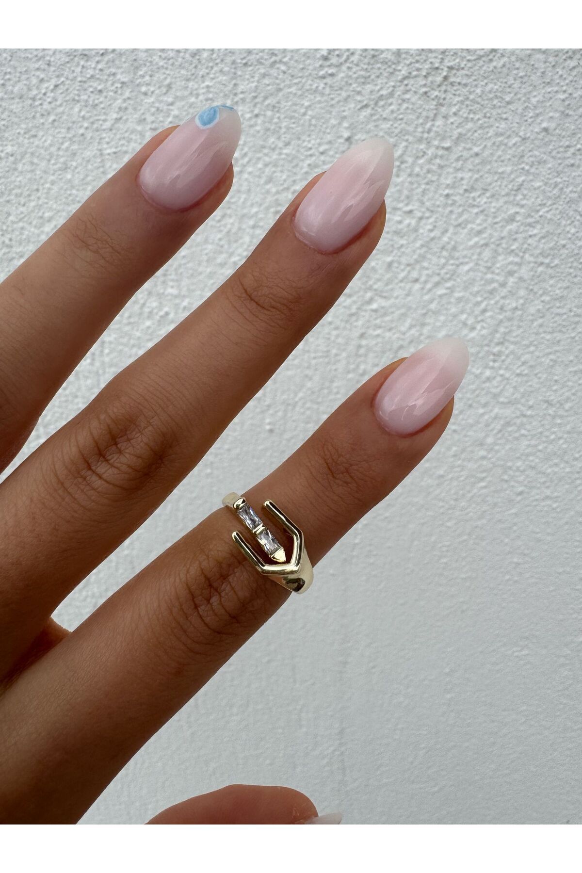 Jiji Jewelery Şık Modern Pırlanta Görünüm Trens Altın Renk Paslanmaz Çelik Yüzük