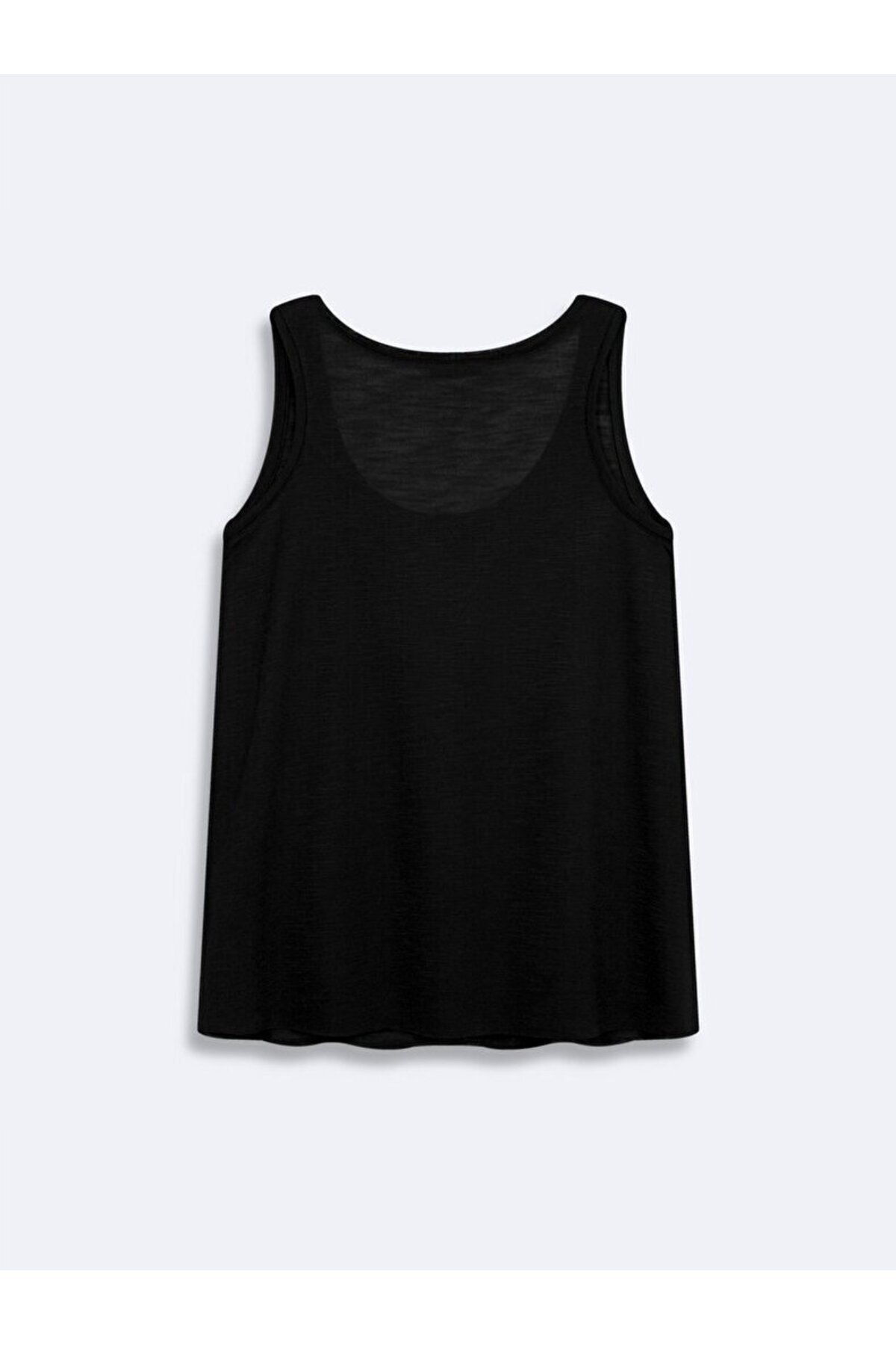 complete the look image