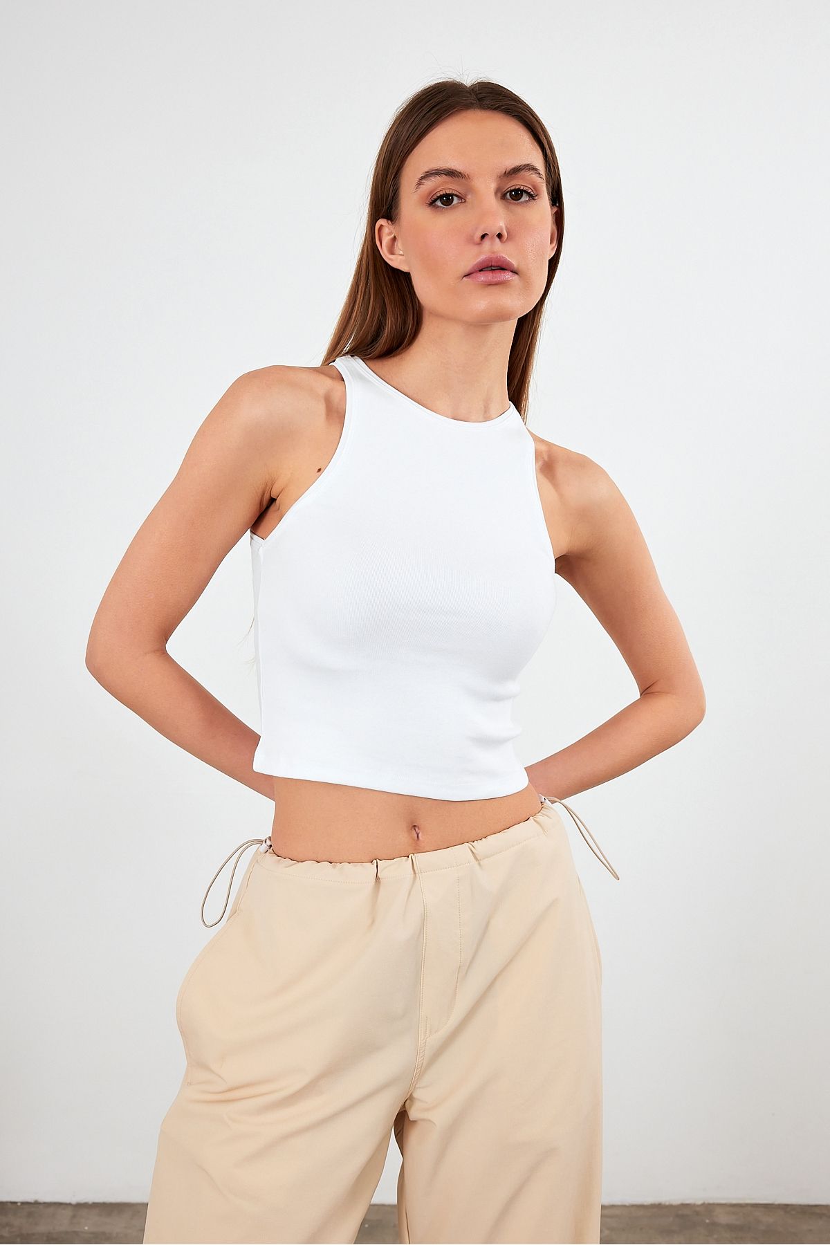 VENA Sandra Halter Top Crop Atlet - FİLDİŞİ