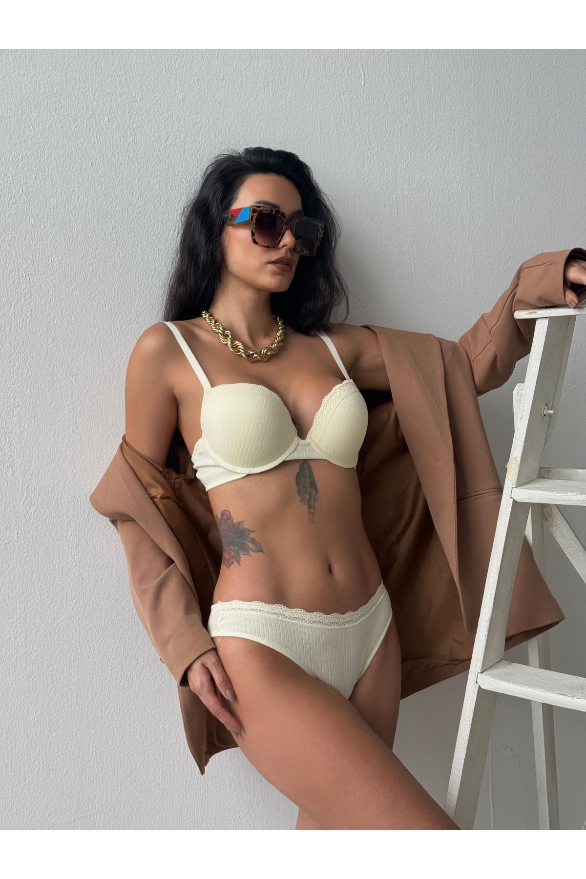 Elvira iç giyim