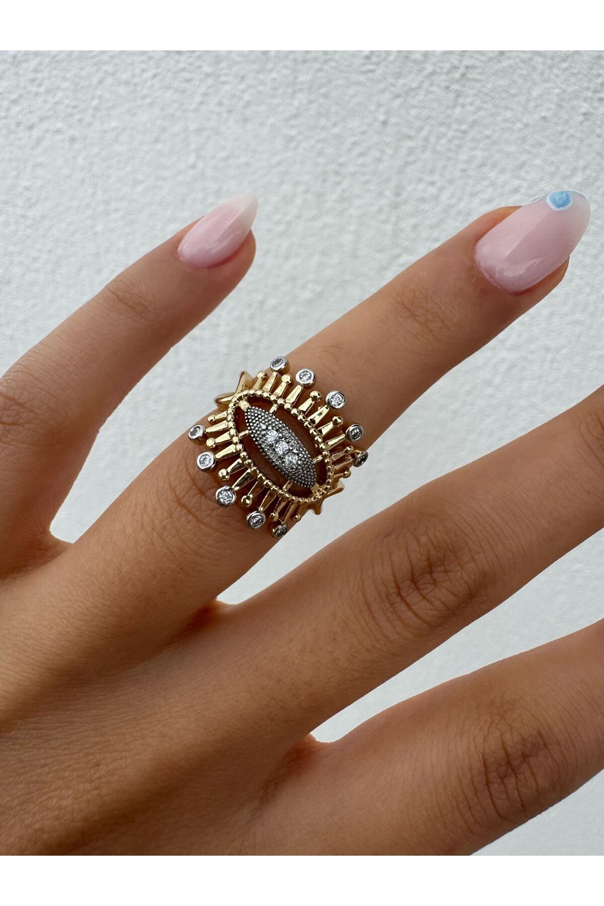 Jiji Jewelery Şık Modern Bohem Etnik Tarz Altın Renk Ayarlanabilir Paslanmaz Çelik Yüzül