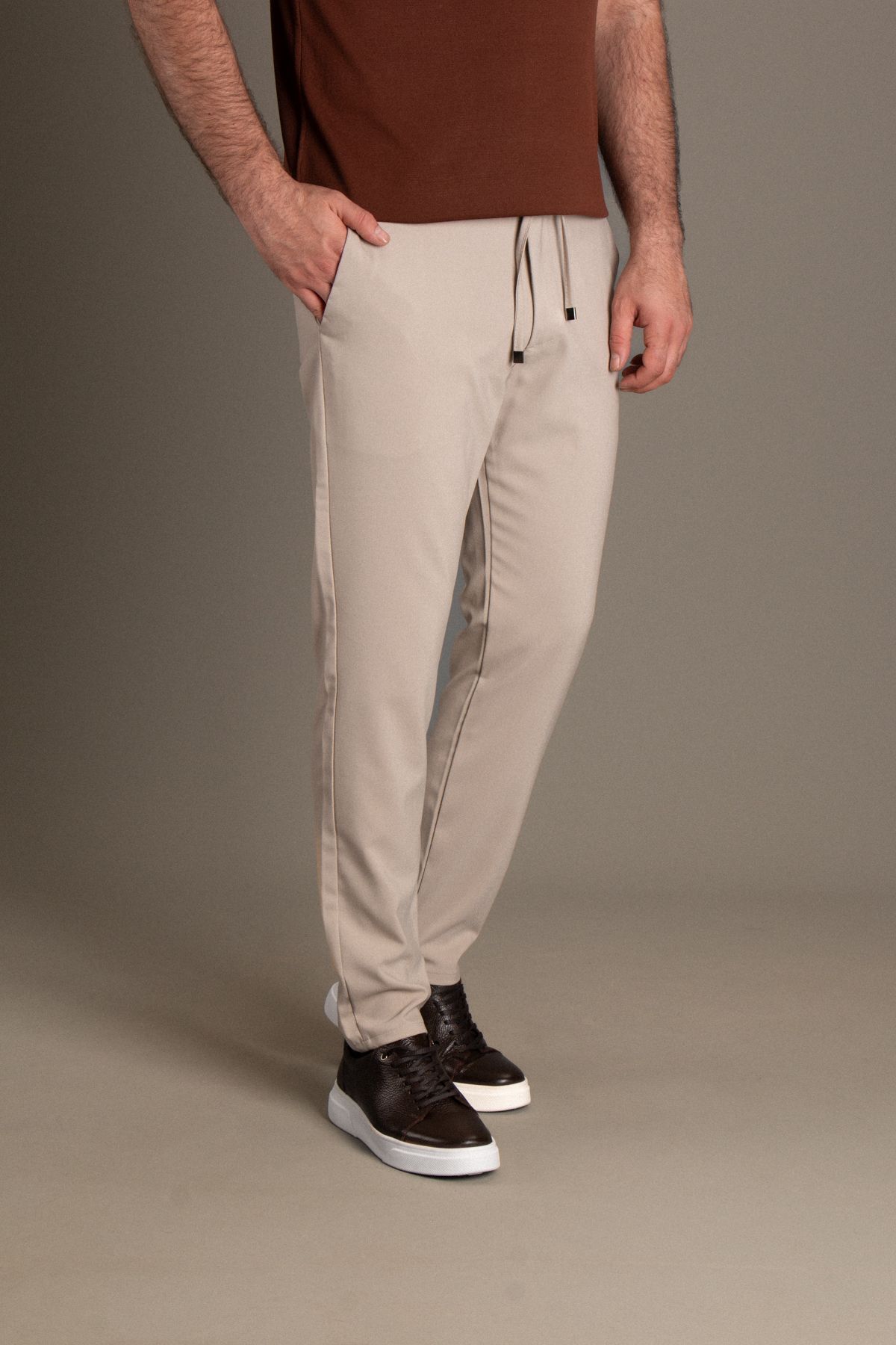 JR9 ERKEK BEJ İPLİ JOGGER PANTOLON