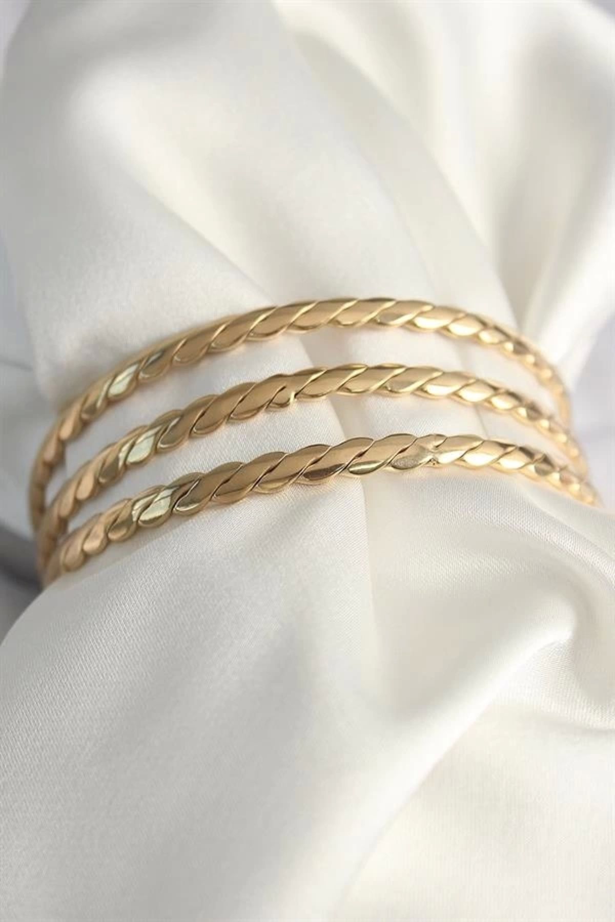 Lale Moda 316L Çelik Gold Renk 65 mm Burma Ajda Model Kadın Bilezik