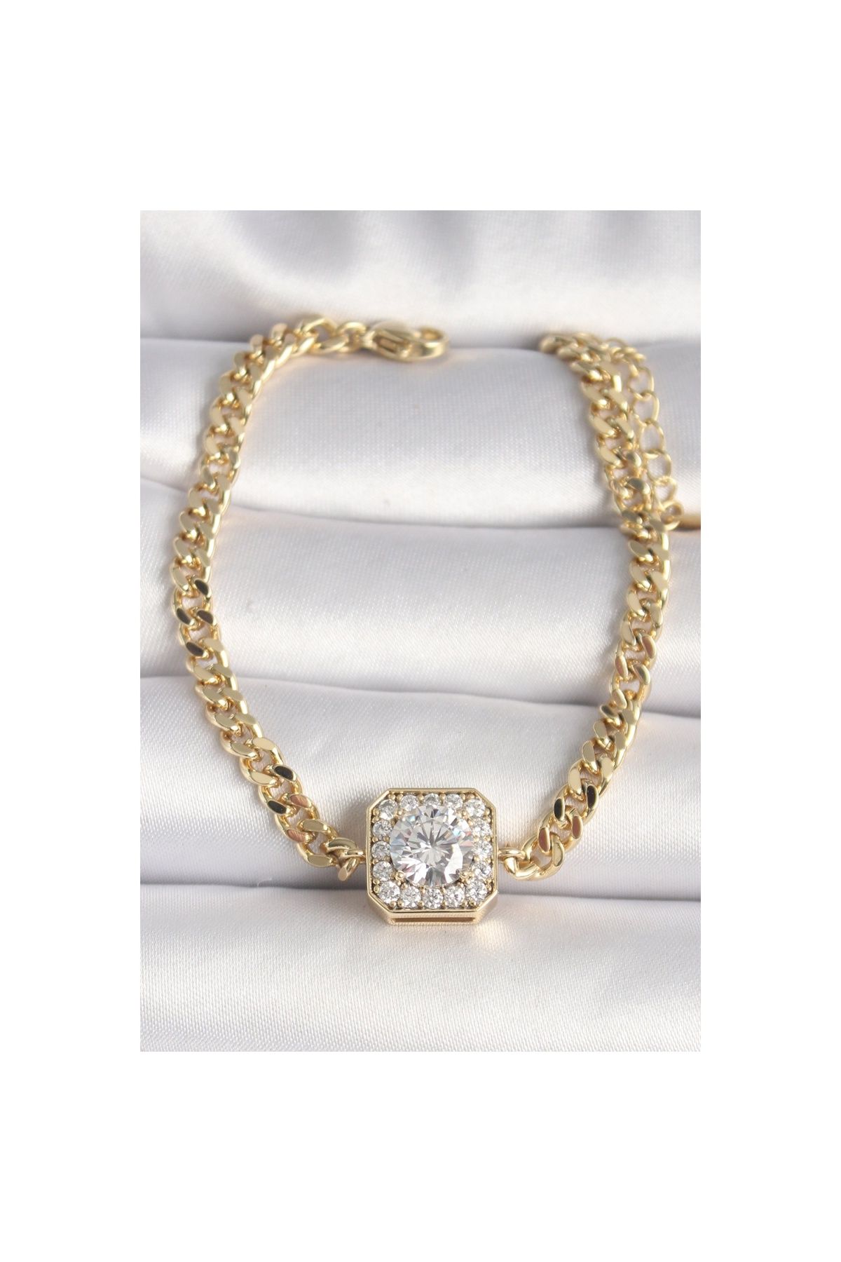 Ayder Timya Pirinç Gold Renk Zincir Kare Zirkon Taş Model Xuping Vıp Seri Kadın Bileklik - Tj-bb6743