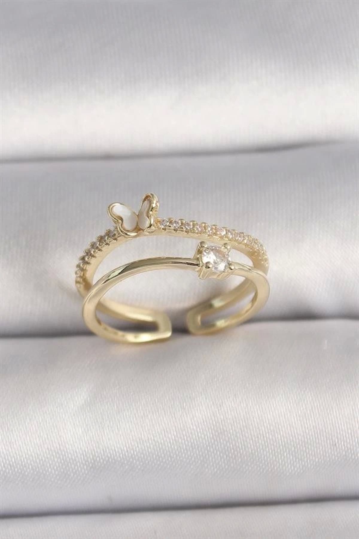 Lale Moda Pirinç Gold Renk Zirkon Taş Detaylı Kelebek Figür Ayarlanabilir Yüzük