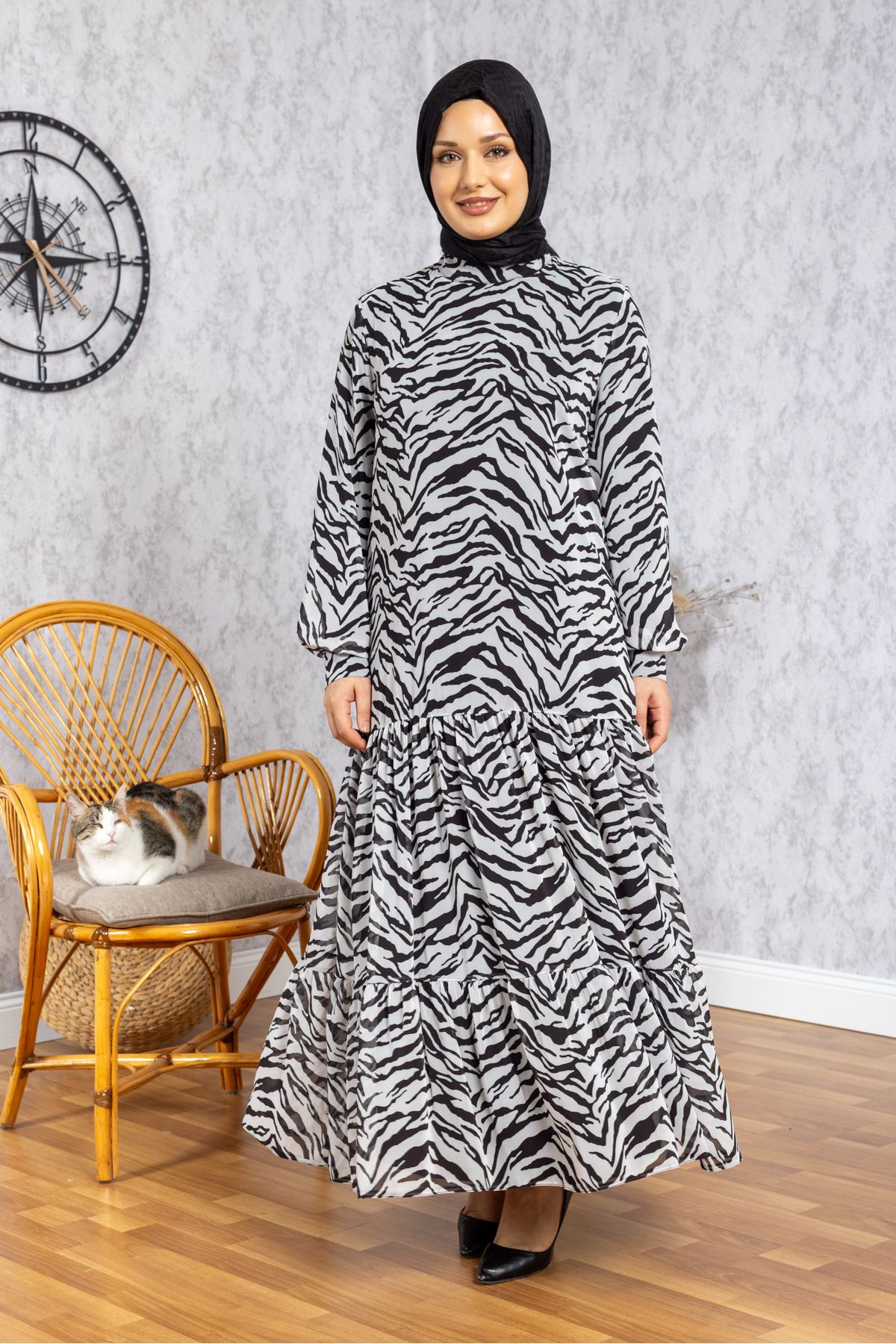YEFİ Siyah Beyaz Zebra Desenli Şifon Elbise