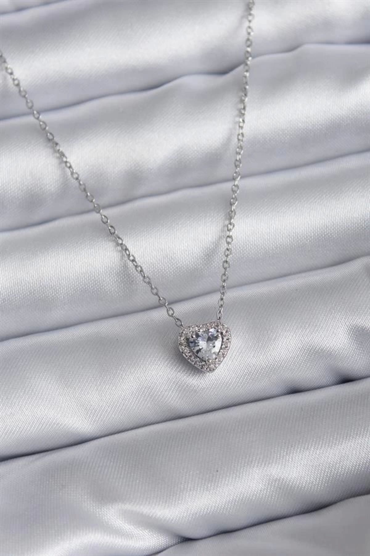 Lale Moda 316L Çelik Zincir Zirkon Taşlı Charm Kadın Kolye