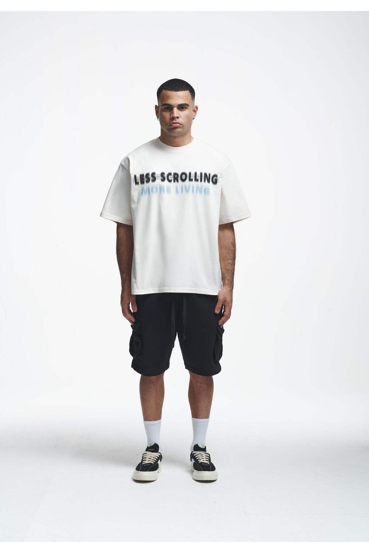 2Y-Herren Less Scrolling Oversize Tee 5