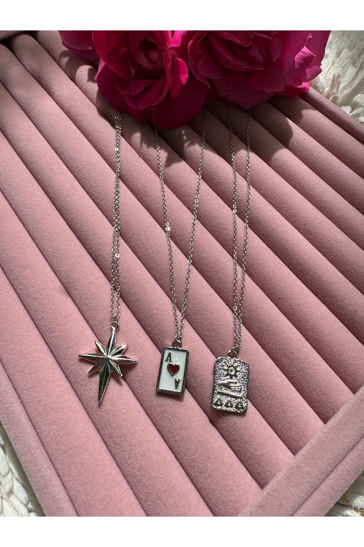 Gleemy accesories Rodyum kaplama kuzey yıldız,as maça, tarot ile tasarlanmış şık kadın kolye set