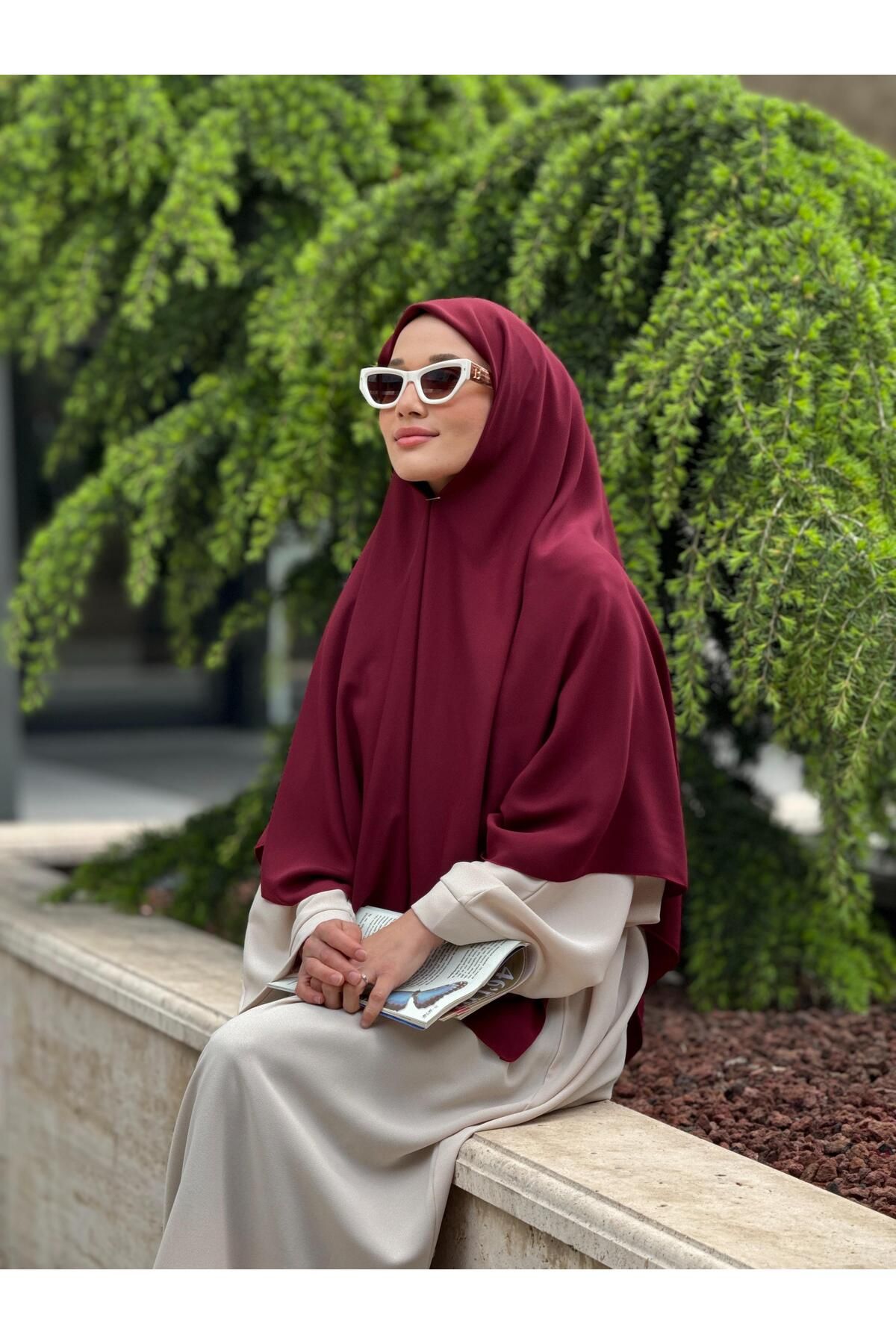 Ahivera Bordo Medine İpeği Büyük Boy Eşarp 130x130