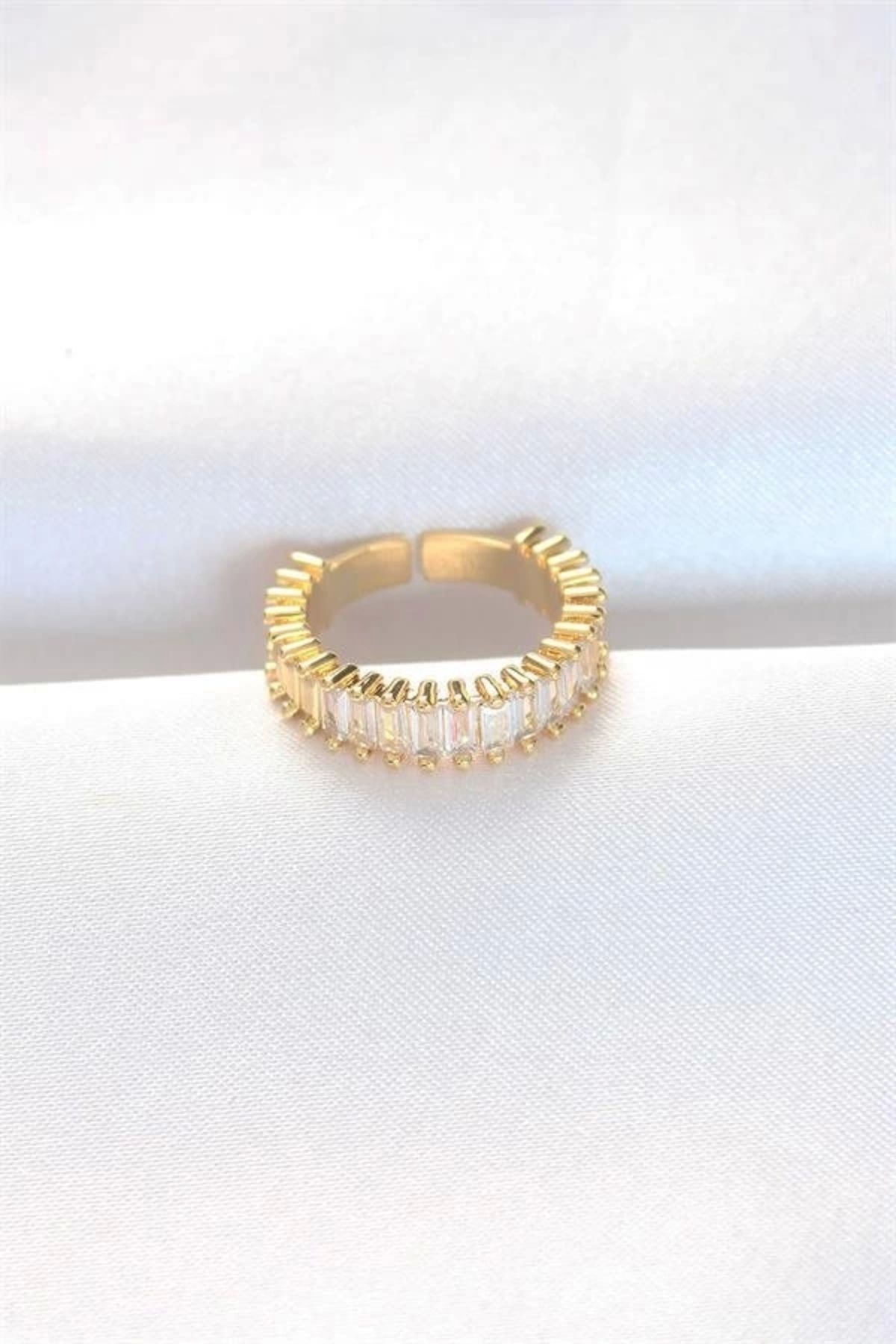 Lale Moda Sıralı Baget Taşlı Gold Renk Ayarlanabilir Yüzük