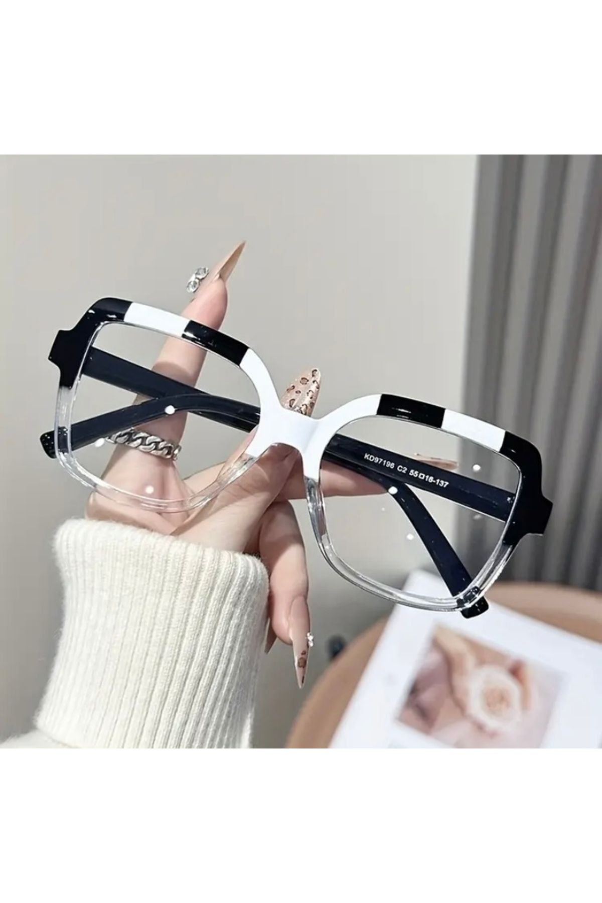 Accessories Vanilla Avenue 2025 Moda Unisex Büyük Çerçeve Siyah Beyaz Retro Aksesuar Gözlük