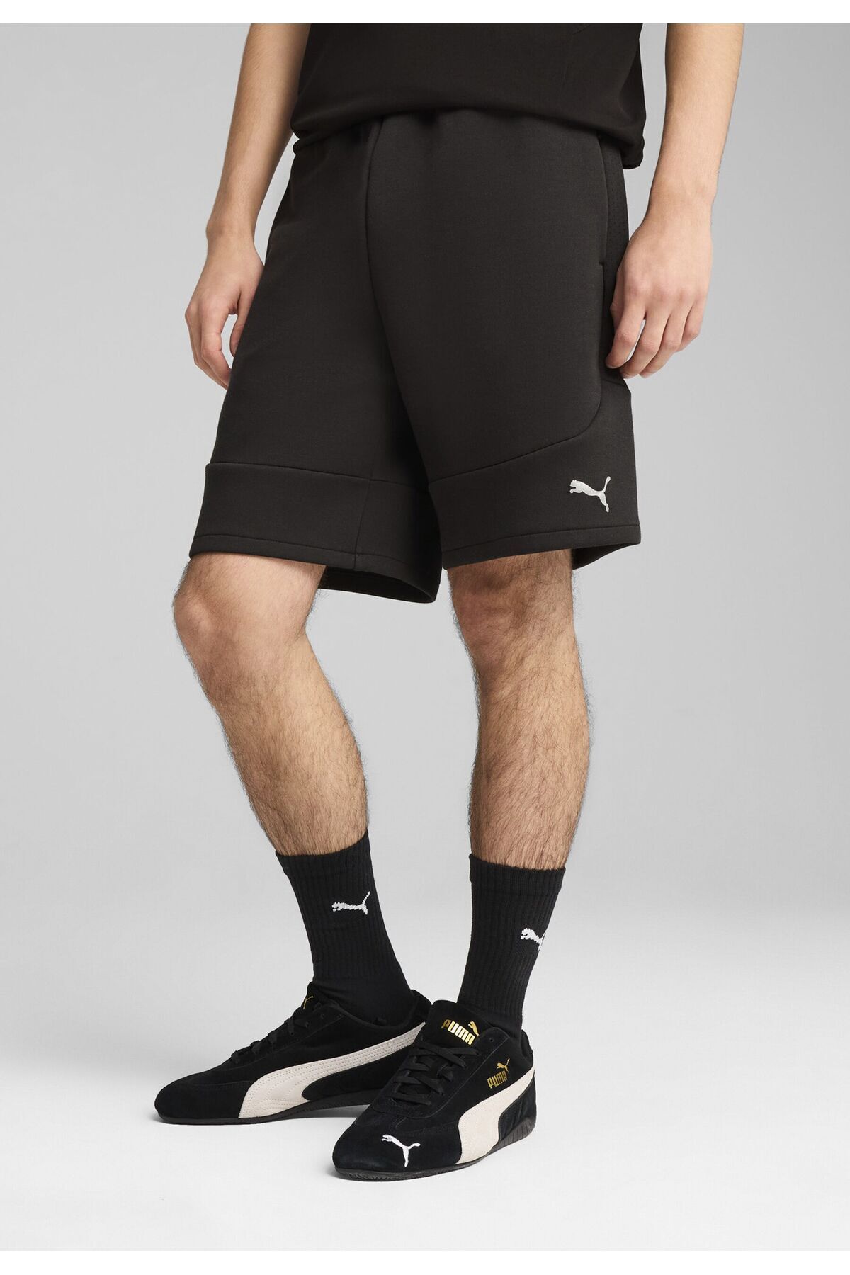 complete the look image