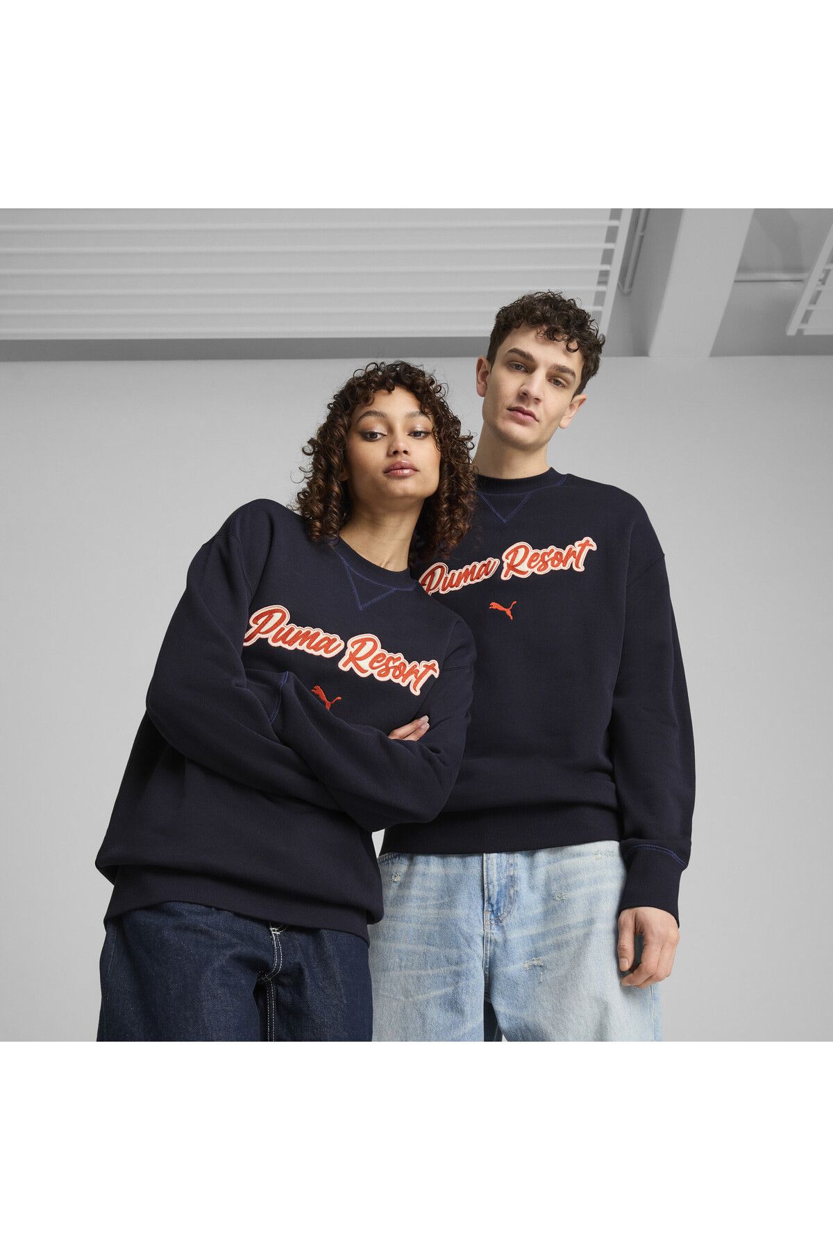 Puma-PREMIUM Essentials Χαλαρή Γραφική Σύνθεση Unisex 4
