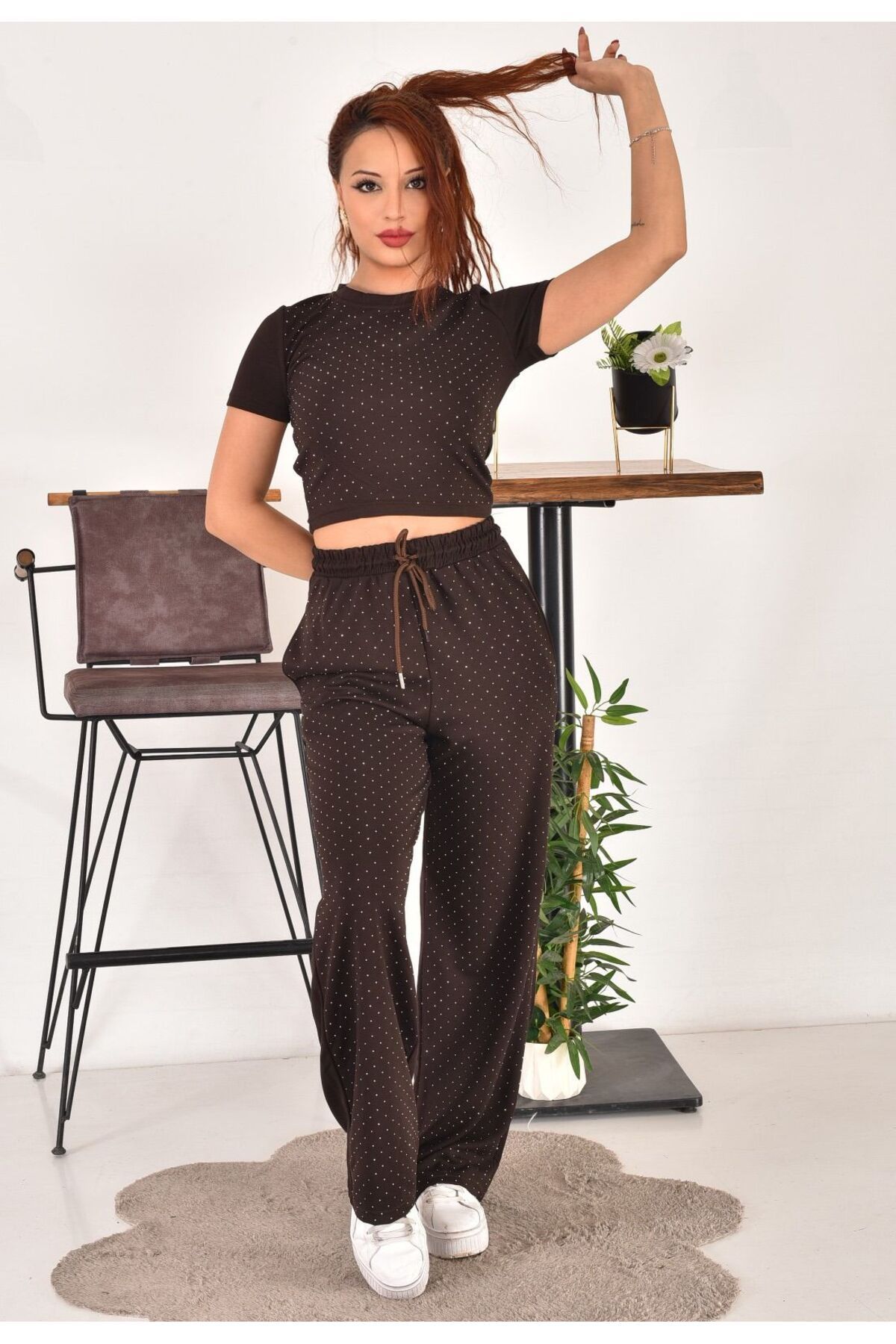 Nivora Style Taş Detaylı Rahat İkili Takım