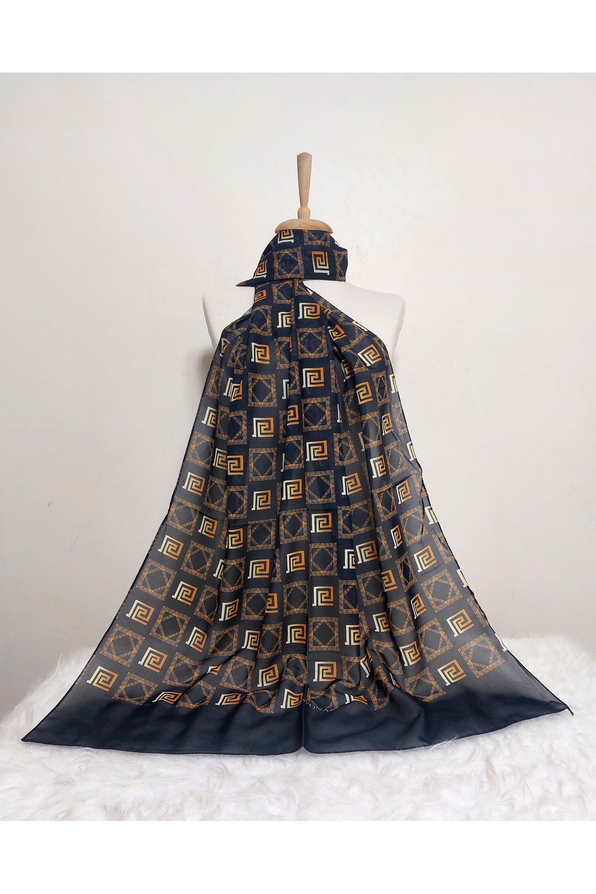 REMOMODA DESENLİ ŞİFON ŞAL 70 x 185 cm