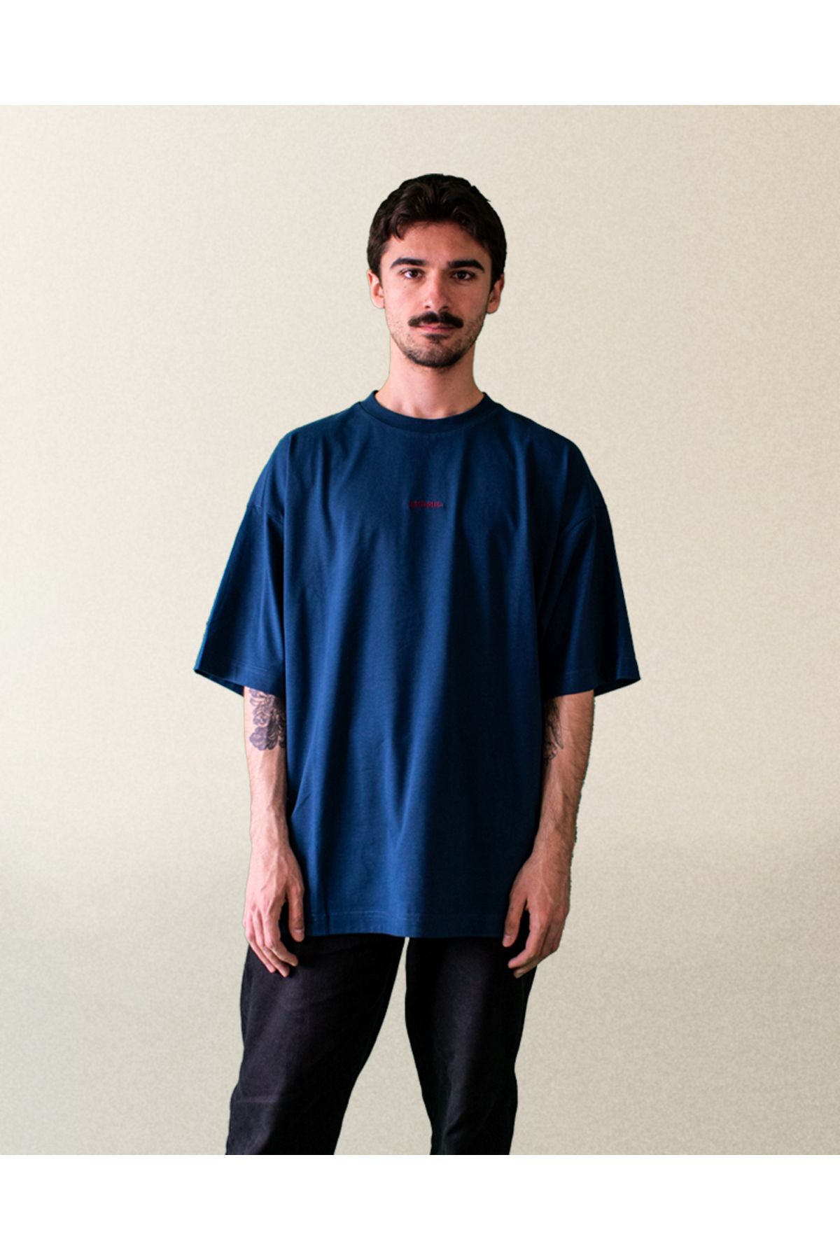 wear.DADASTUDIO Unisex Oversize "pathetic" t-shirt