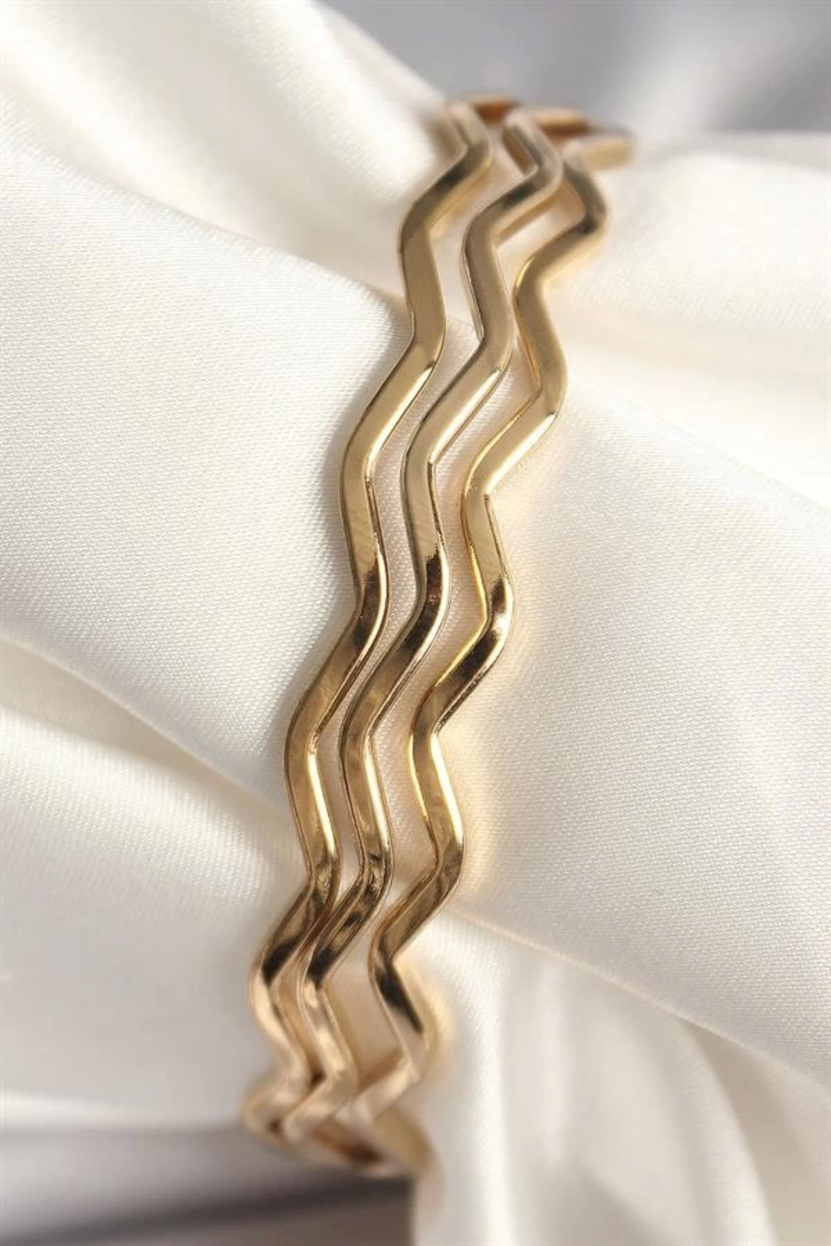 Lale Moda 316L Çelik Gold Renk Ajda Model Kadın Bileklik
