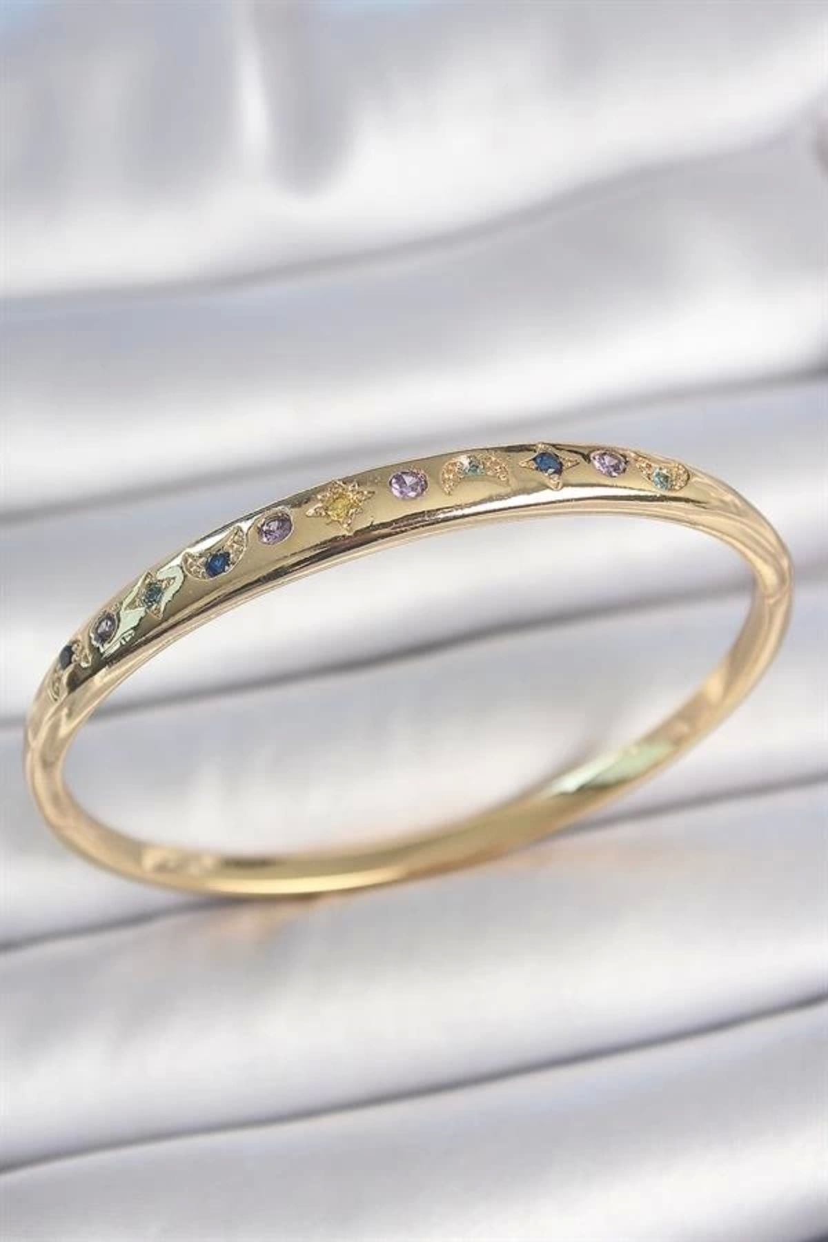 Lale Moda Pirinç Gold Renk Renkli Zirkon Taşlı Hilal Yıldız İşlemeli Kadın Kelepçe