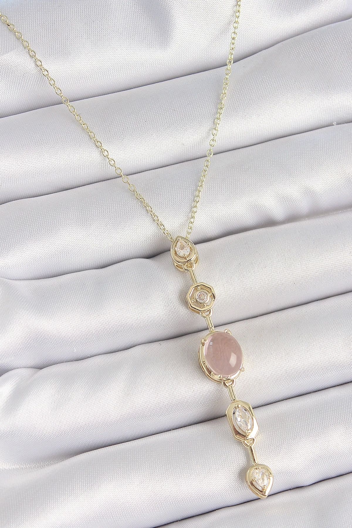 Clariss 316L Çelik Gold Renk Zincir Zirkon Taşlı Pembe Mineli Y Model Dekolta Kadın Kolye