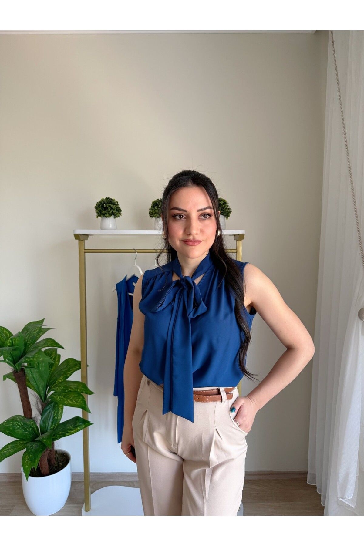 olina boutique Fularlı Kolsuz Bluz