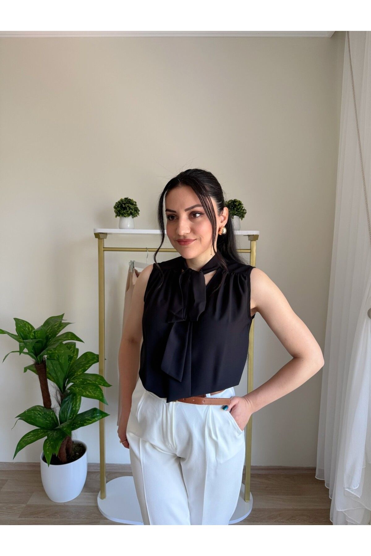 olina boutique Fularlı Kolsuz Bluz