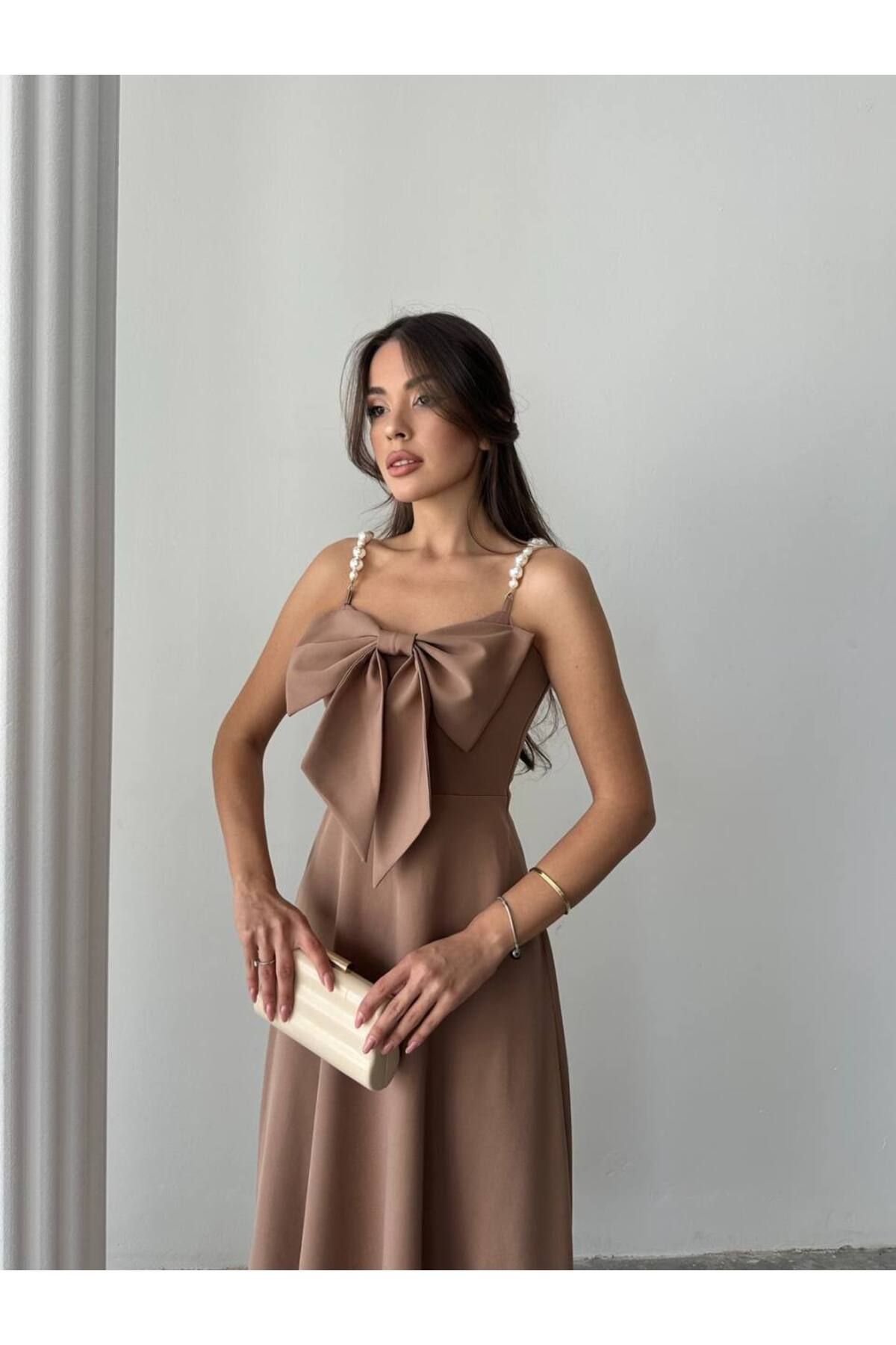 Castivo Fashion Şık Fiyonk Detaylı İnci Askılı Midi Elbise