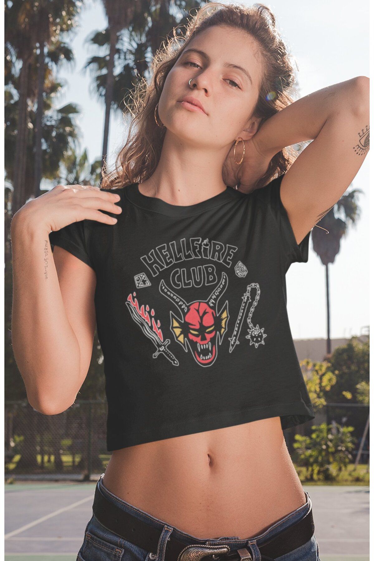 Fuddy Moda Hellfire Club Baskılı Crop Top, Kadın Hellfire Yazılı Crop Bluz
