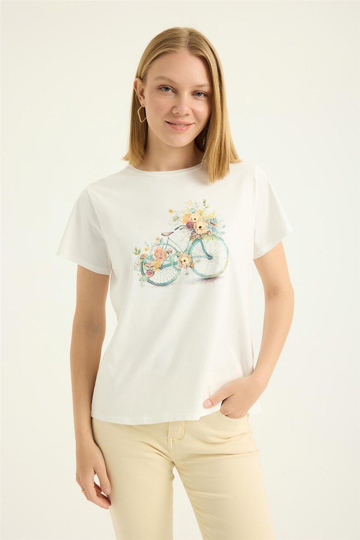 HomeStore Çiçekli Bisiklet Motifli Tshirt