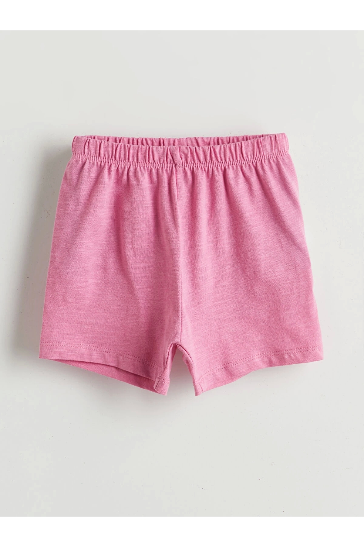 LC Waikiki LCW baby Pembe Bisiklet Yaka Kız Bebek Şortlu Pijama Takımı fotoğrafı 3 (önizleme)
