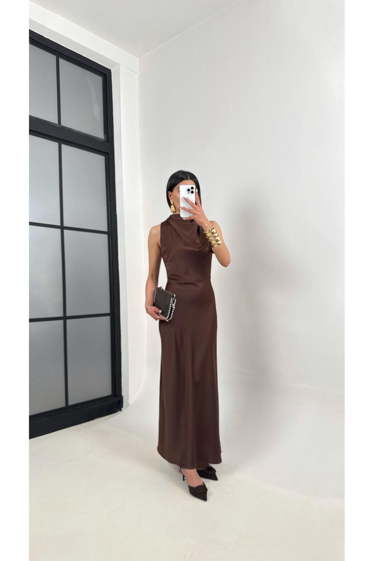 Gaus Kahve Yaka Drapeli Saten Elbise Gaus00364