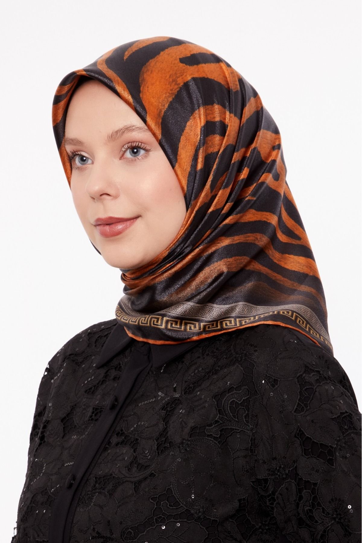 Levidor Zebra Desen Işıltılı Kristal Eşarp