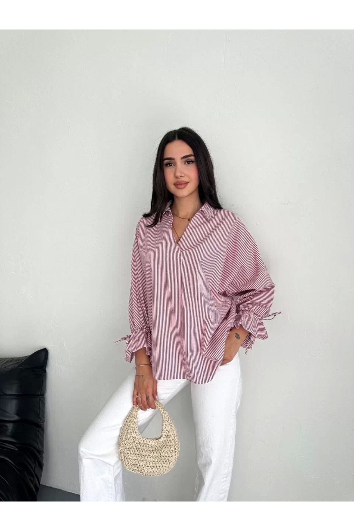 luz&pos Kadın Arkası Asimetrik Yırtmaç Kesim Detaylı Cizgili Bluz Gömlek - Bordo