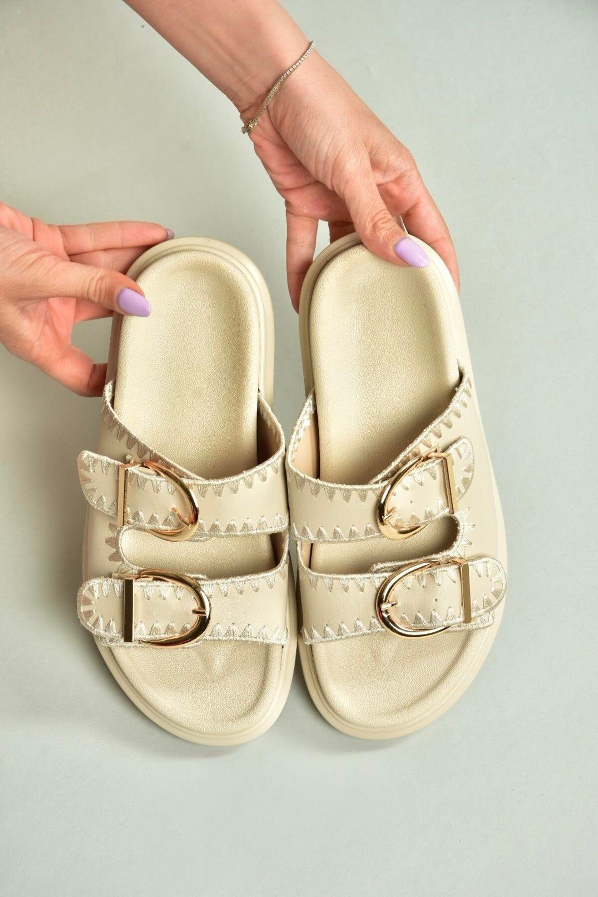 Fox Shoes U267146209 Bej Kadın Terlik