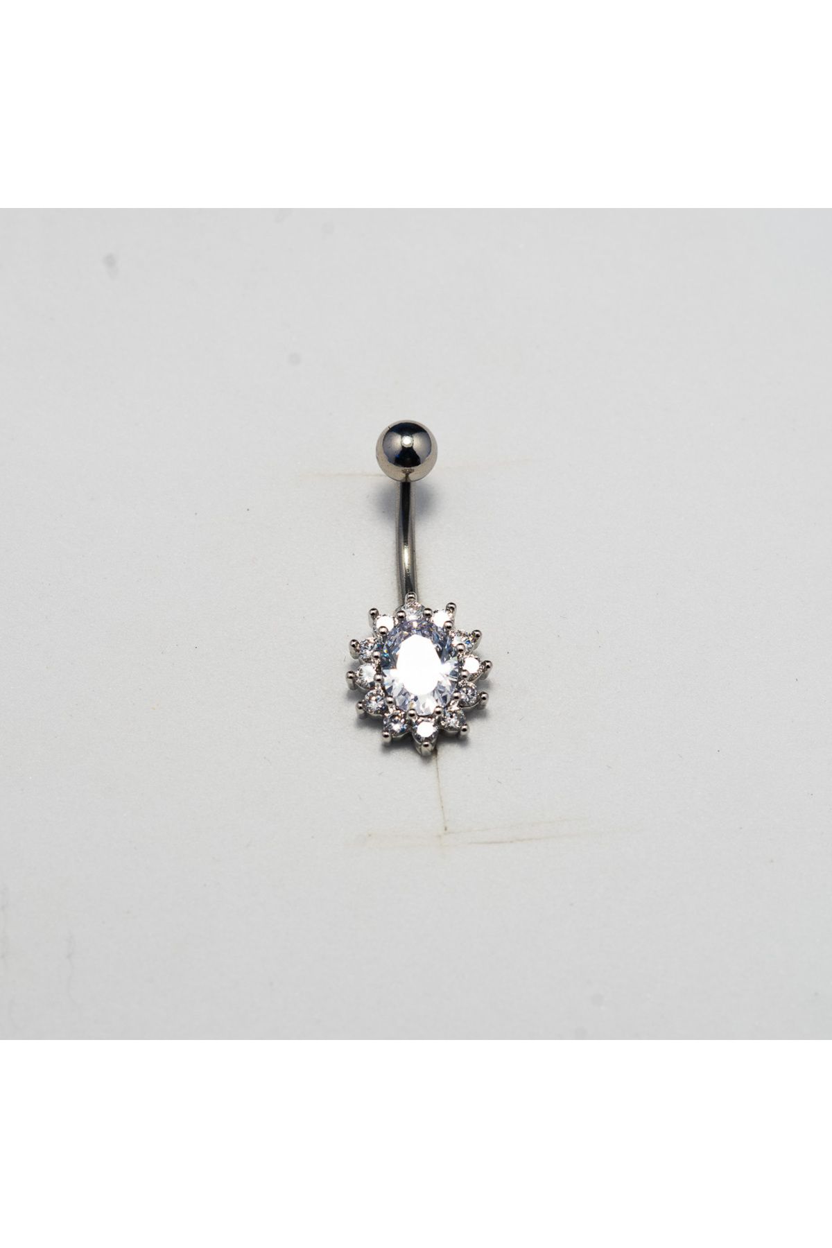 Piercing by Sever GÜNEŞ ÇİÇEK MODEL CERRAHİ ÇELİK GÖBEK BELLY PIERCING… GÜMÜŞ/SILVER RENKLİ ve ŞEFFAF TAŞLI.