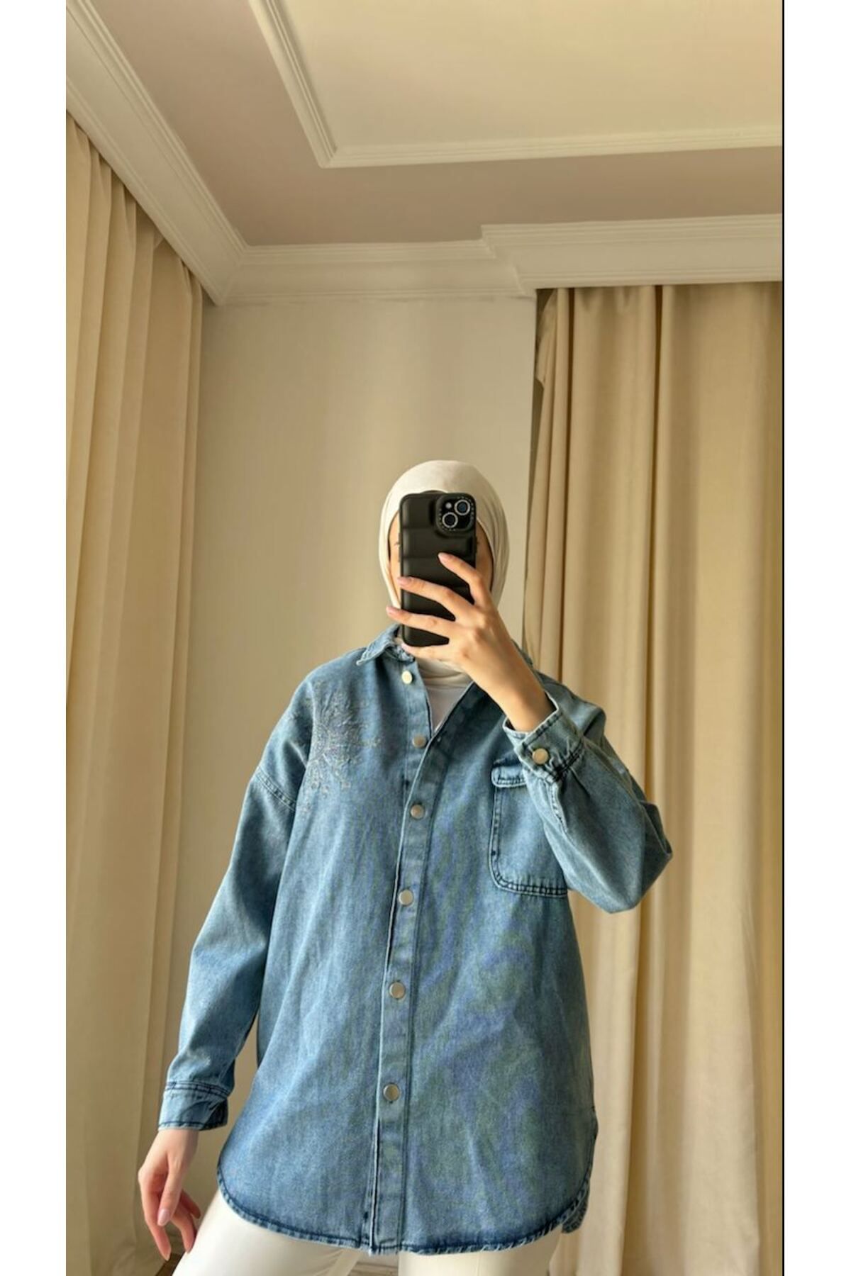 Suede Style 8991 - Yıldız Nakış Detaylı Rahat Şık Kadın Kot Ceket