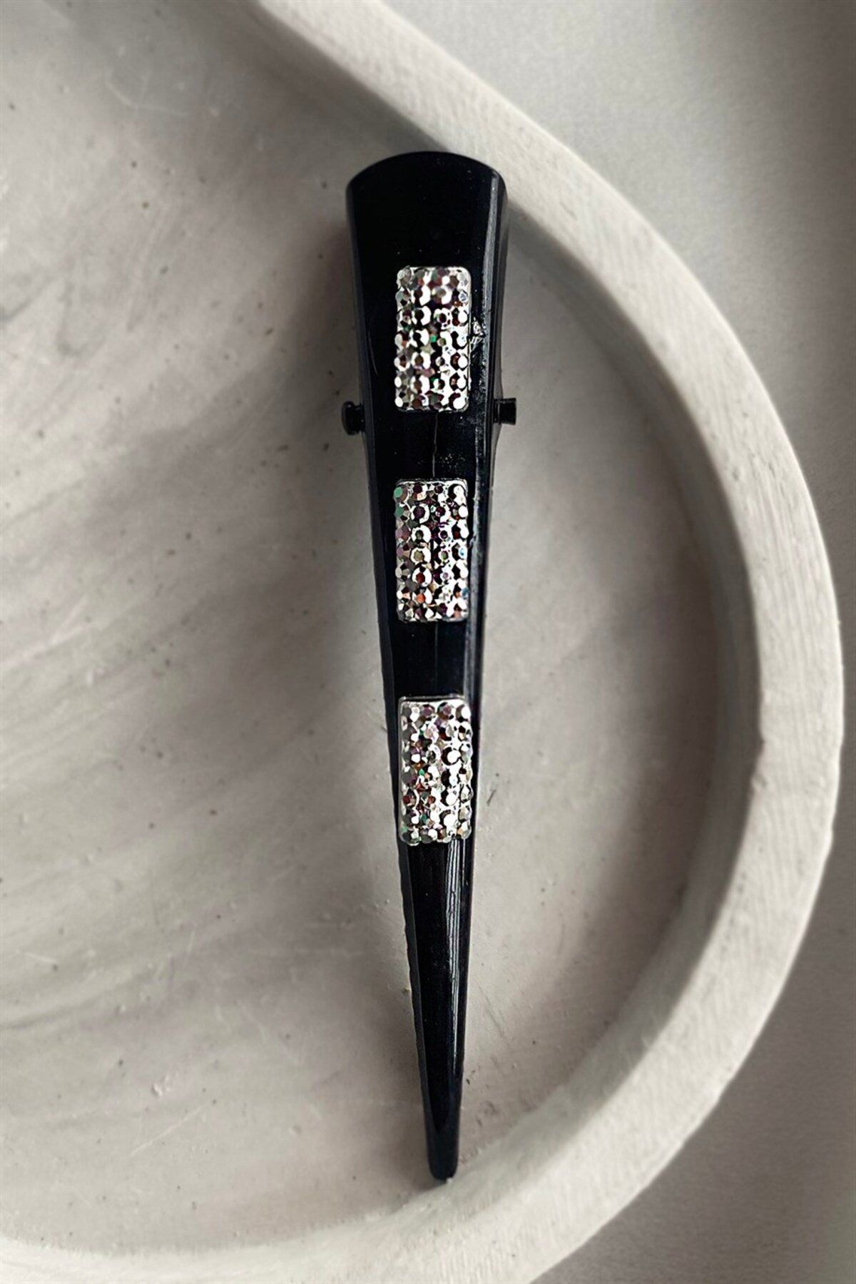 TAKIŞTIR Siyah Renk Taşlı Pens Toka