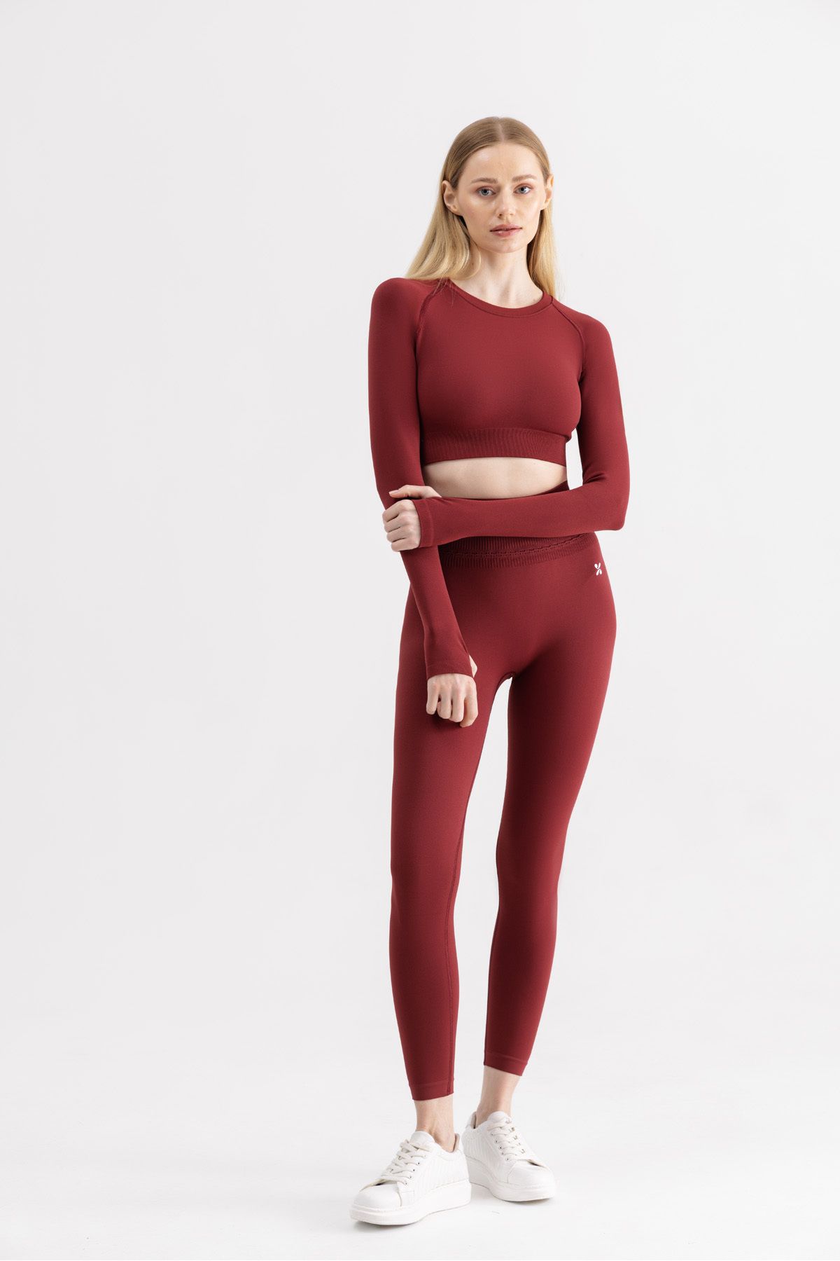 YoubeActive Yoube Active Kadın Uzun Kollu, Parmaklık Detaylı Crop Top Kırmızı