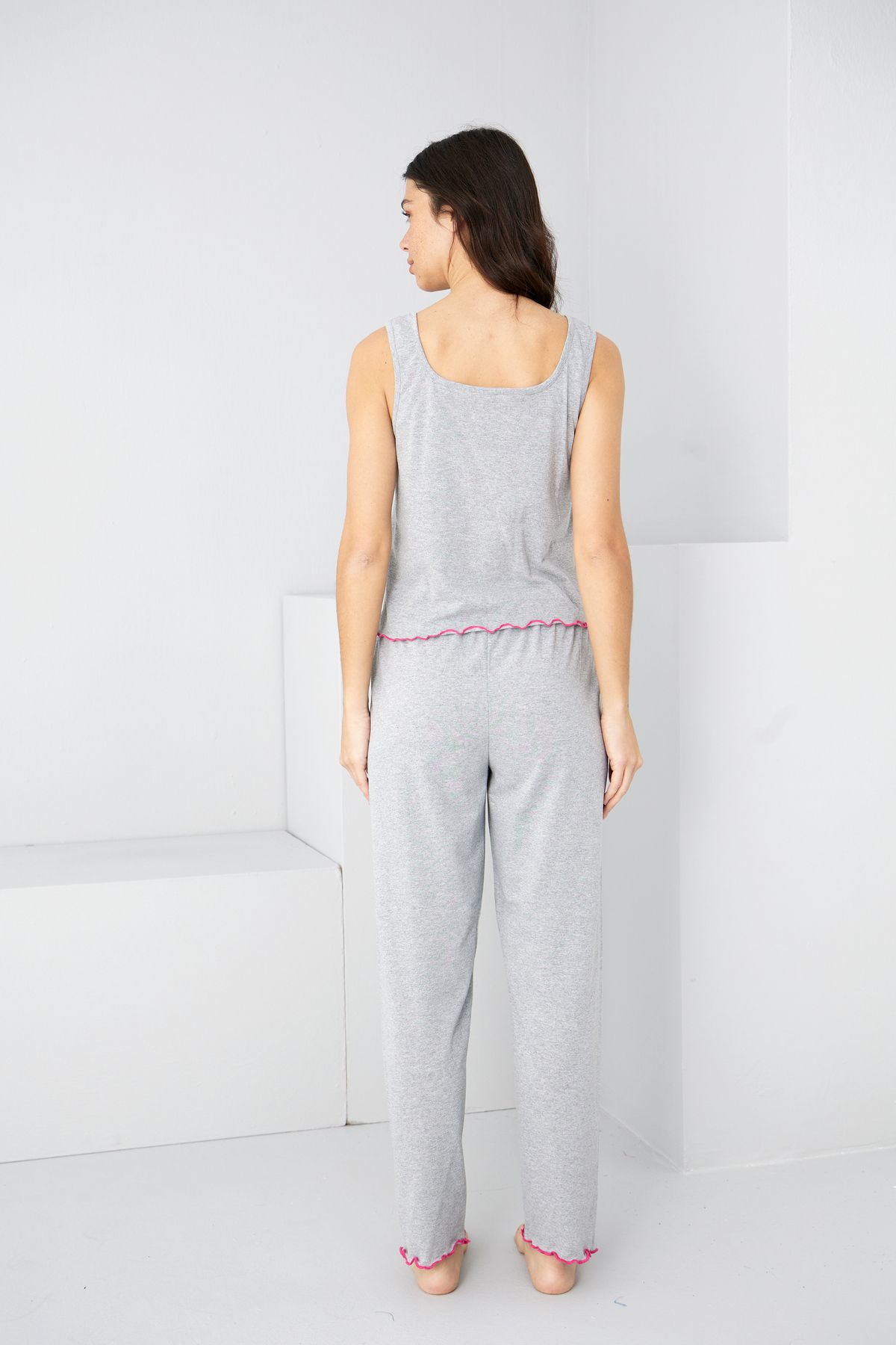 Siyah İnci-Gray Heart Embroidered Thick Strap Knitted Pajama Set7884 3