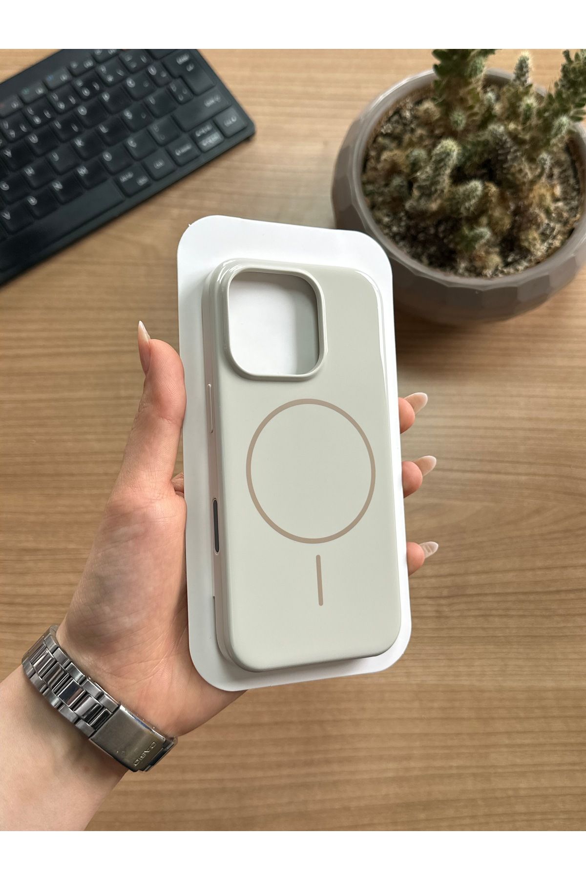MTL iPhone 16 Pro Animasyonlu Stylus Silikon Kılıf