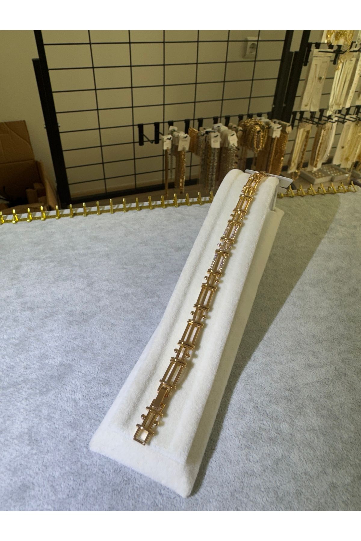 XUPING JEWELRY 18K ALTIN KAPLAMA ÇELİK PASLANMAZ KARARMAZ KADIN BİLEKLİK