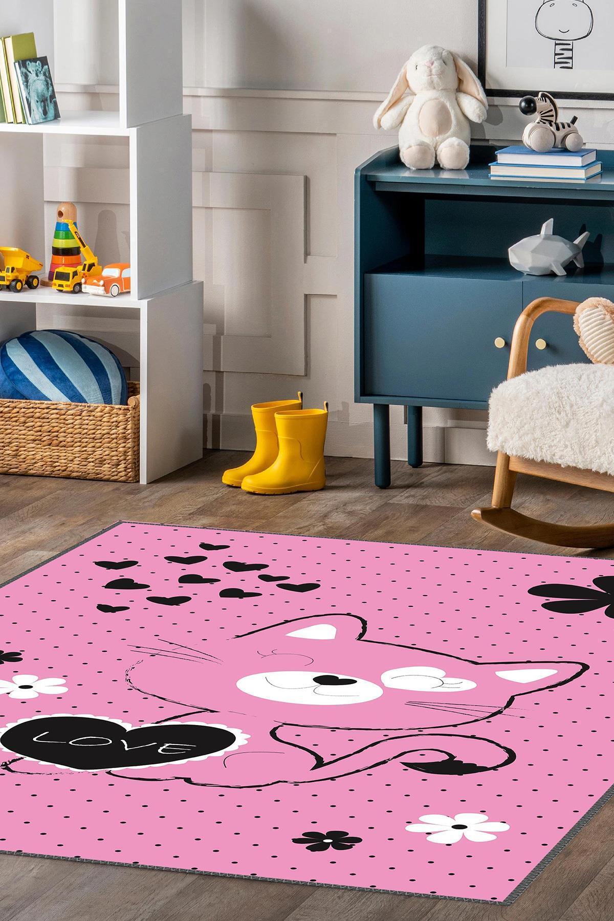 Serteks Pembe Kedi Baskılı Kaymaz Tabanlı Makinede Yıkanabilir Çocuk Halısı