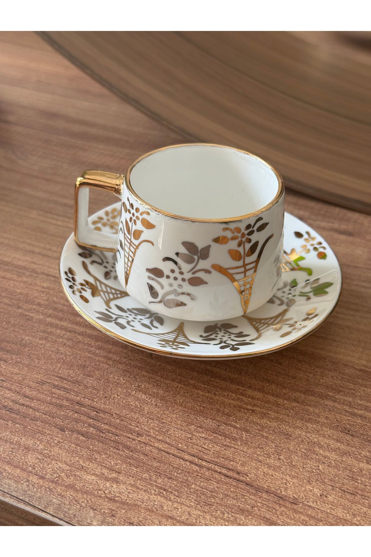 NADY STUDIO Klas 2 kişilik porselen el yapımı 24k beyaz ve sarı altın işlemeli handmade kahve fincanı set
