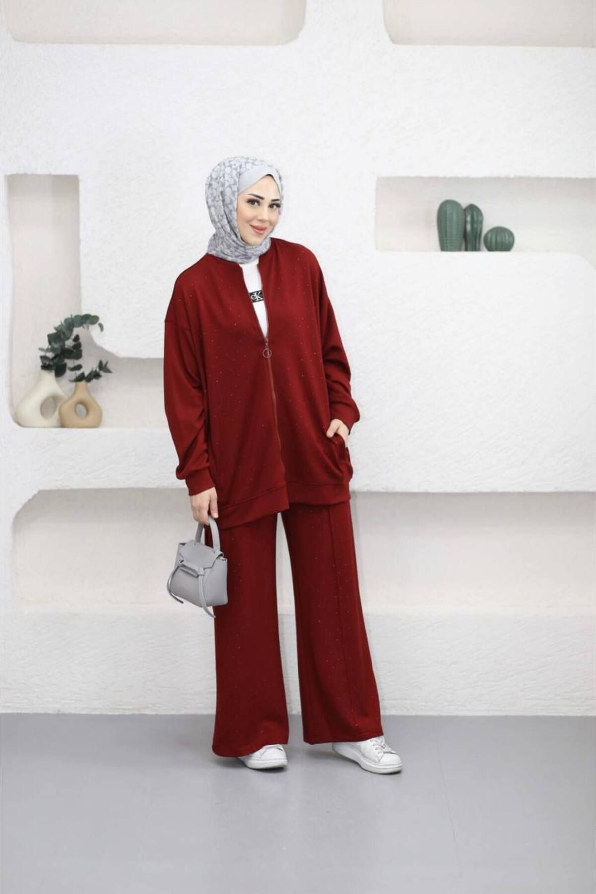 Suede Style 5505 - Yapıştırma Taş Detaylı Rahat-Şık Takım