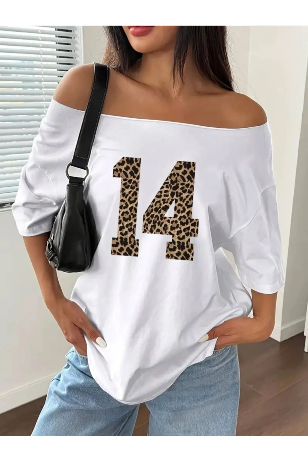 Koklonmoda Kadın Düşük Omuz Kayık Yaka Baskılı T-Shirt