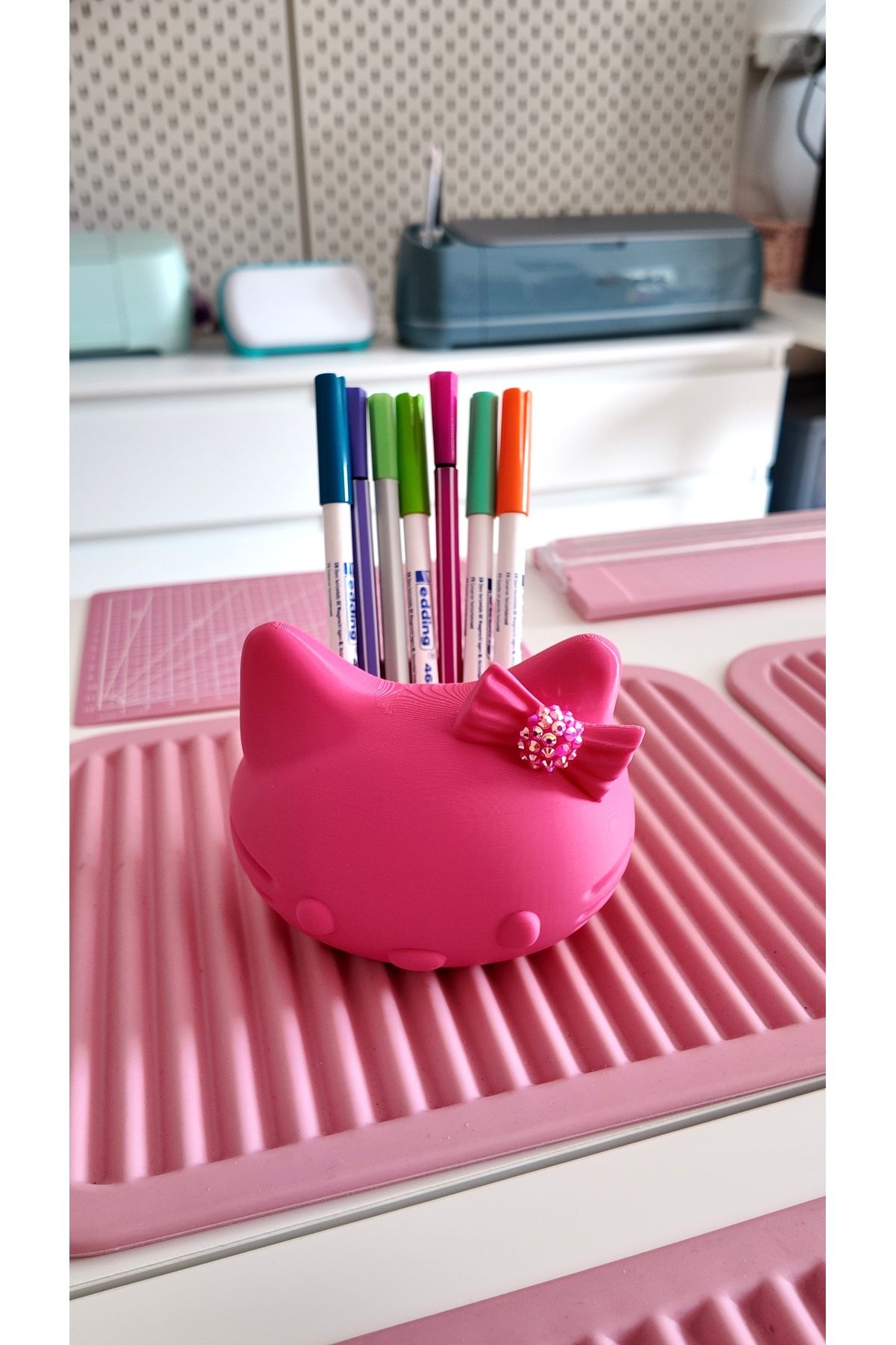 By Selen Suyolcu Hello Kitty Makyaj Organizer