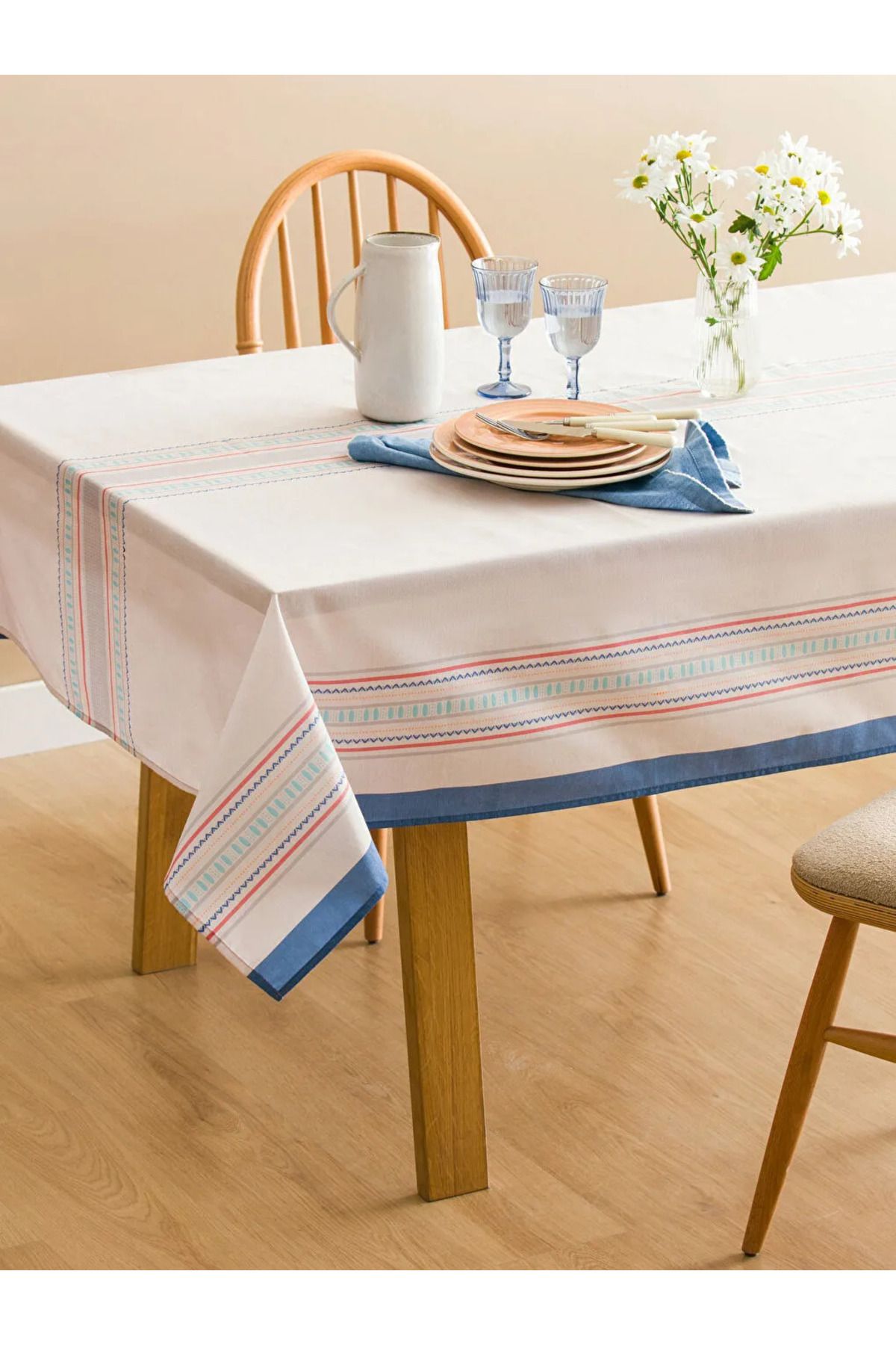 LC Waikiki LCW HOME Karişik Baskılı Masa Örtüsü 150x200 cm